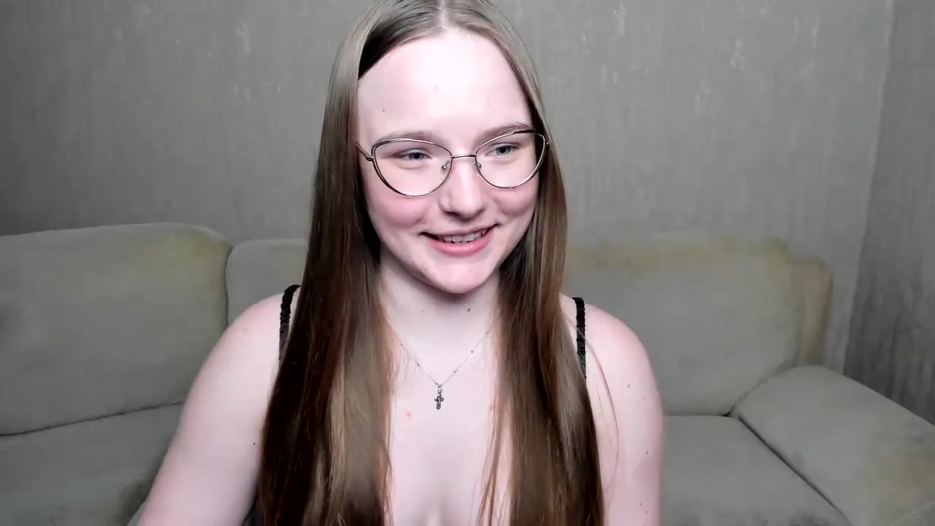 Gallery image thumbnail from Shy_Melany's myfreecams stream on, 12/14/2024, 20:17 image 6 of 20