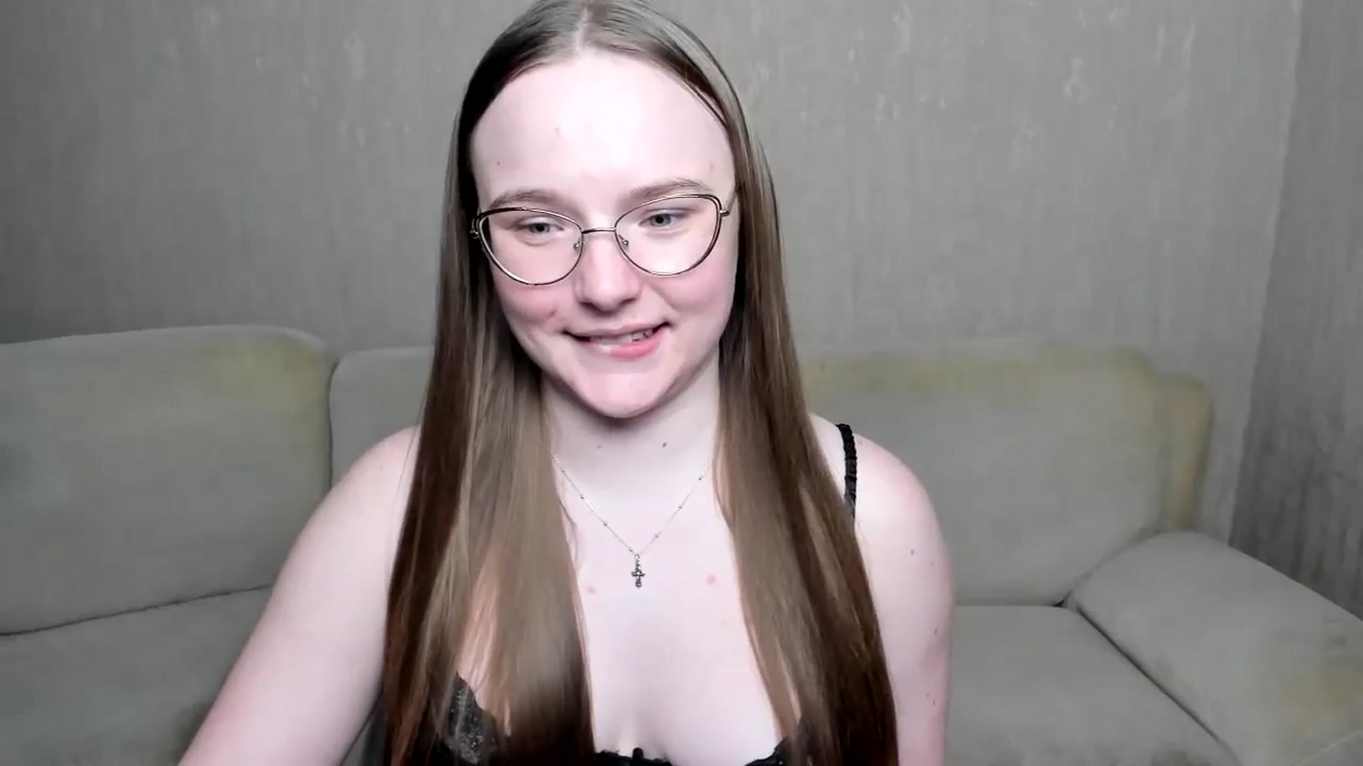 Gallery image thumbnail from Shy_Melany's myfreecams stream on, 12/14/2024, 20:17 image 14 of 20