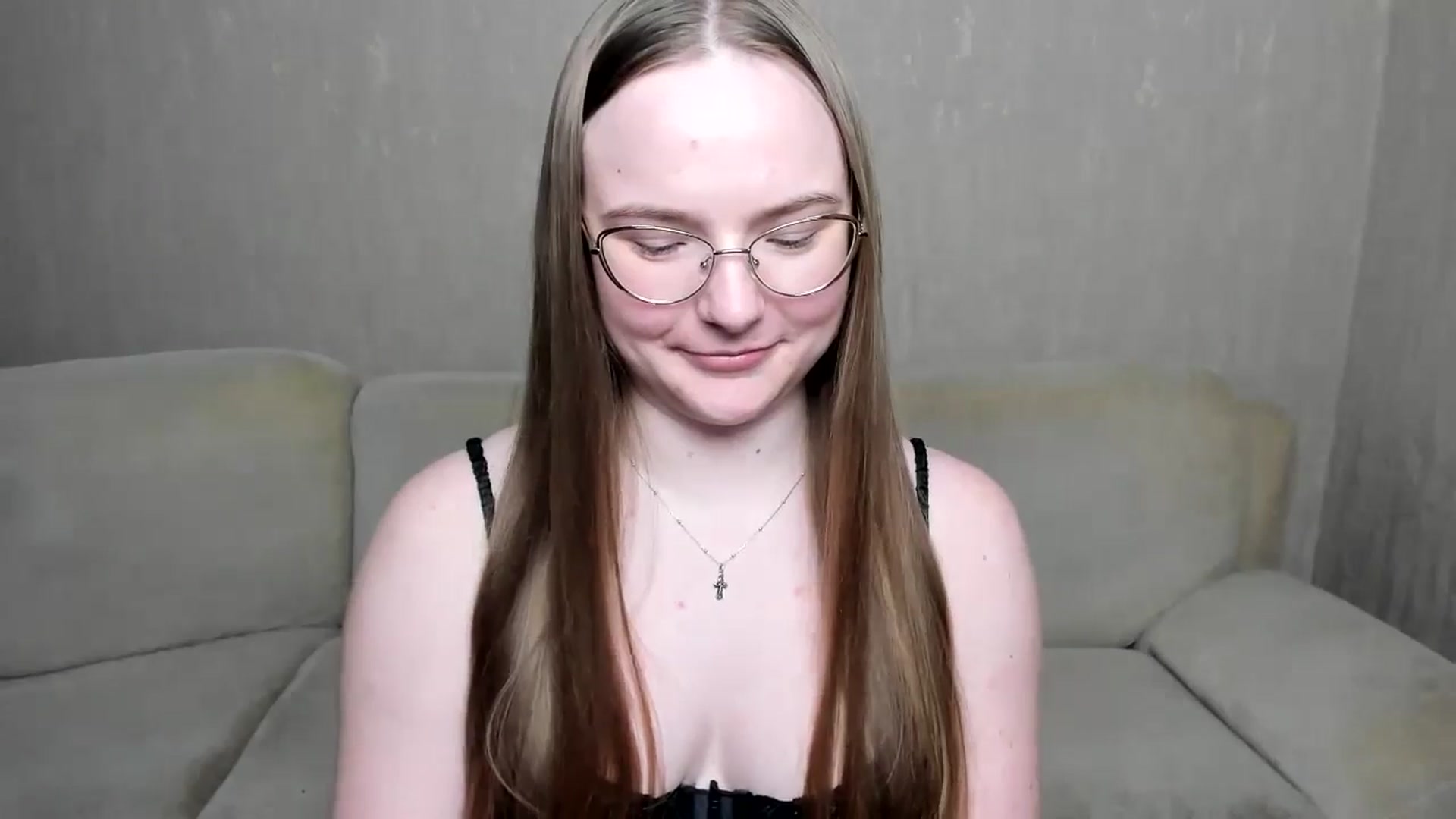 Gallery image thumbnail from Shy_Melany's myfreecams stream on, 12/14/2024, 20:17 image 20 of 20