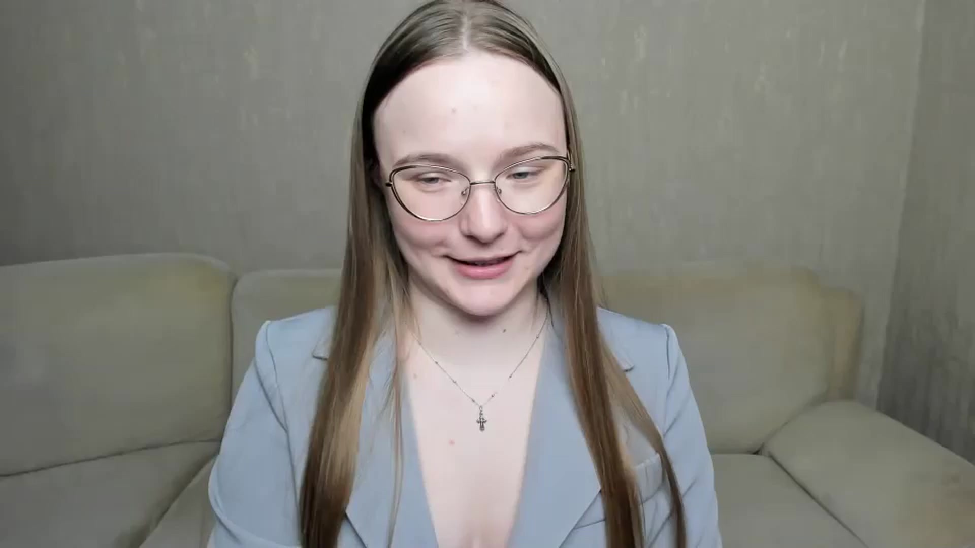Gallery image thumbnail from Shy_Melany's myfreecams stream on, 12/15/2024, 17:29 image 3 of 20