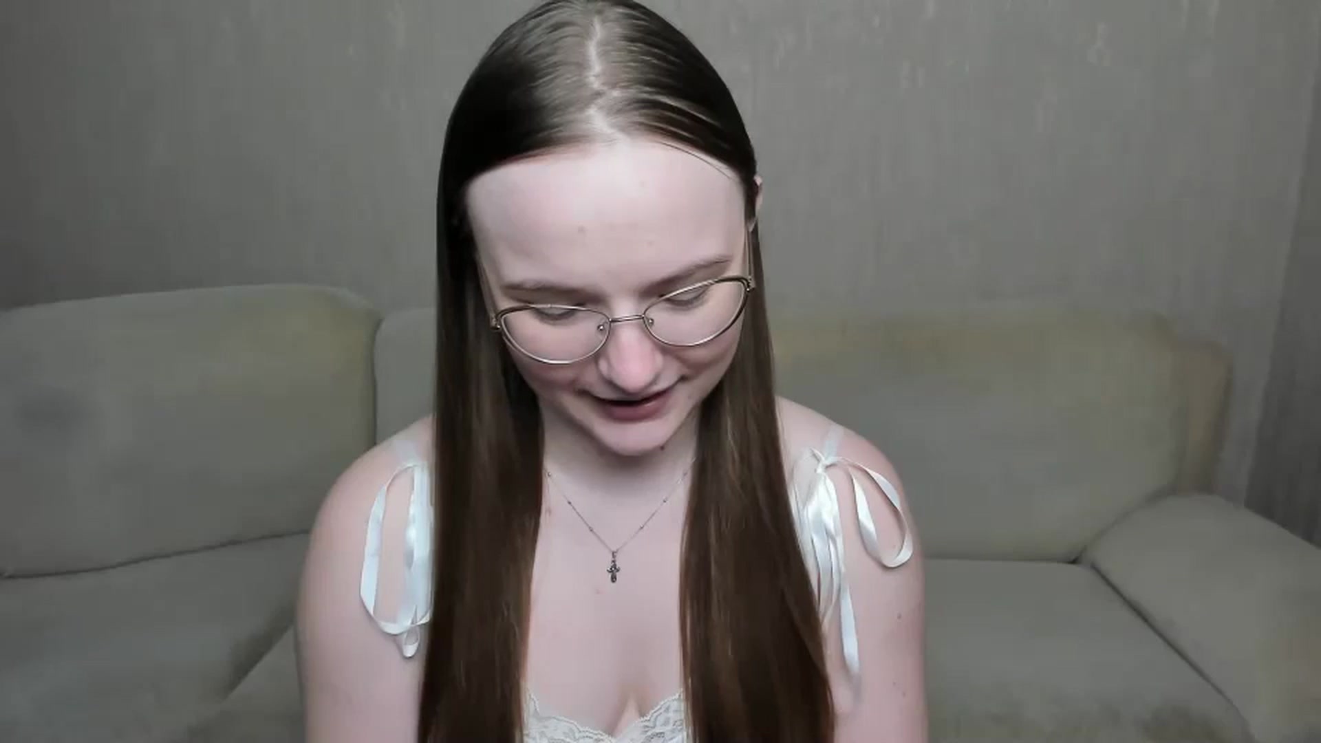Gallery image thumbnail from Shy_Melany's myfreecams stream on, 12/22/2024, 20:21 image 10 of 20