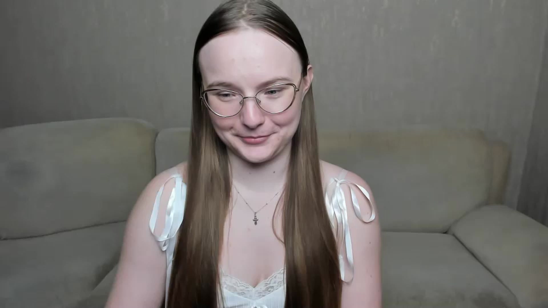 Gallery image thumbnail from Shy_Melany's myfreecams stream on, 12/22/2024, 20:21 image 18 of 20