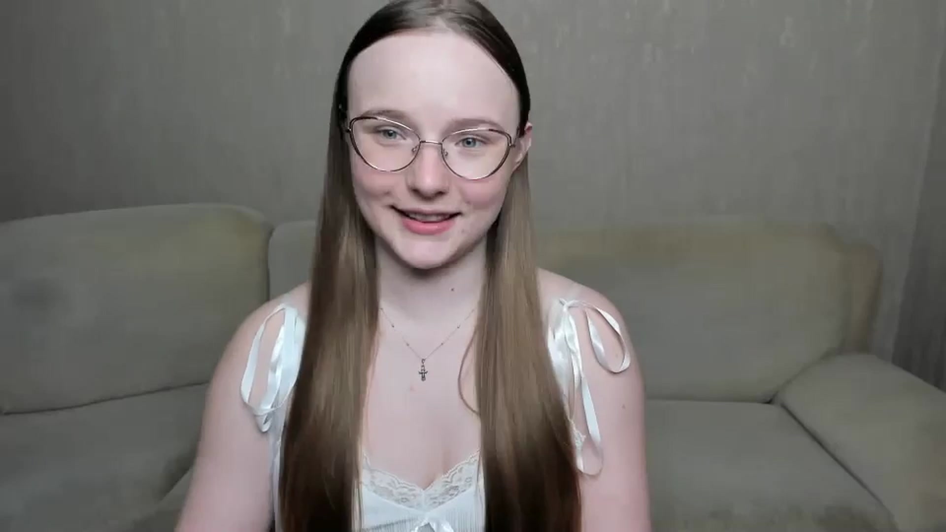 Gallery image thumbnail from Shy_Melany's myfreecams stream on, 12/22/2024, 20:21 image 16 of 20