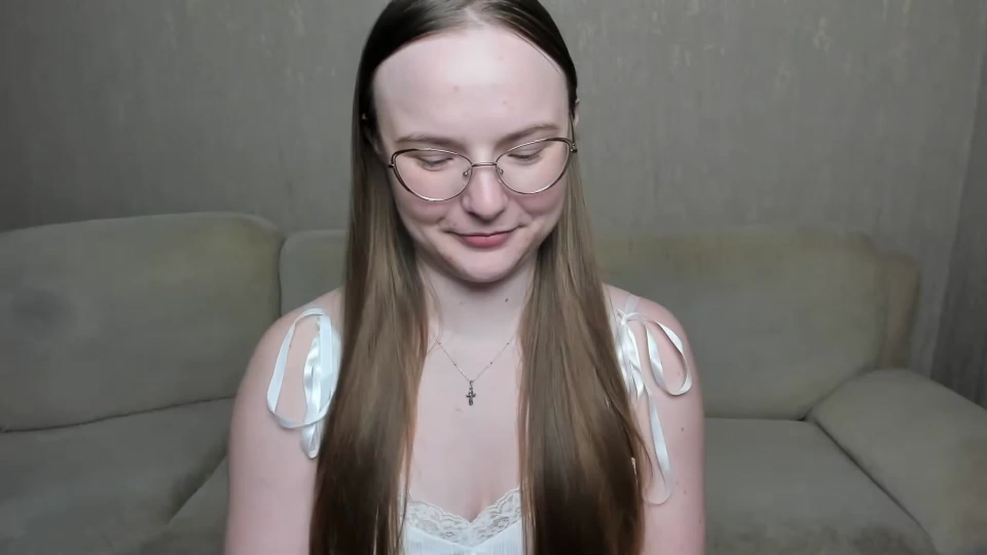 Gallery image thumbnail from Shy_Melany's myfreecams stream on, 12/22/2024, 20:21 image 2 of 20