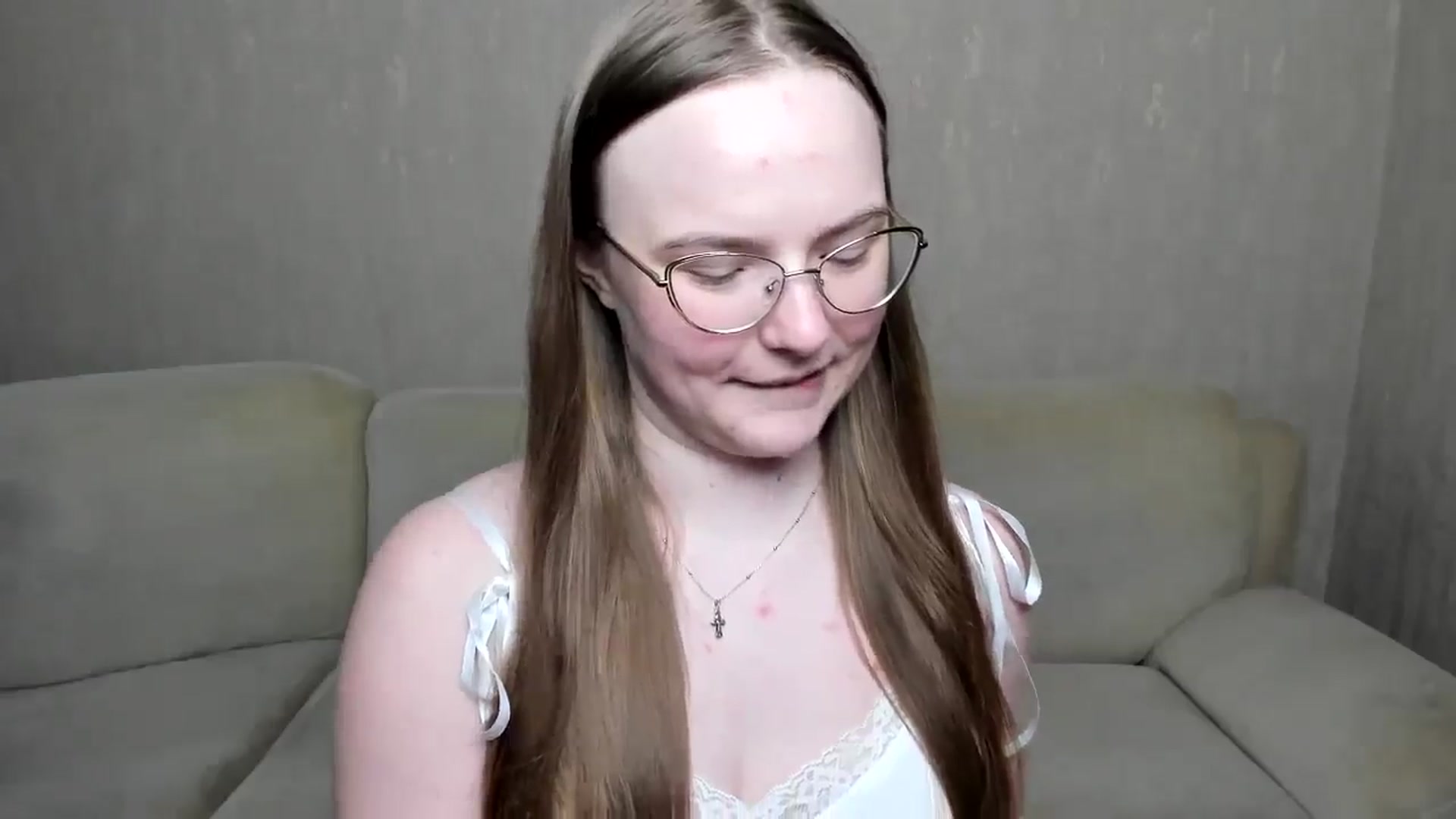 Gallery image thumbnail from Shy_Melany's myfreecams stream on, 12/24/2024, 21:10 image 8 of 20