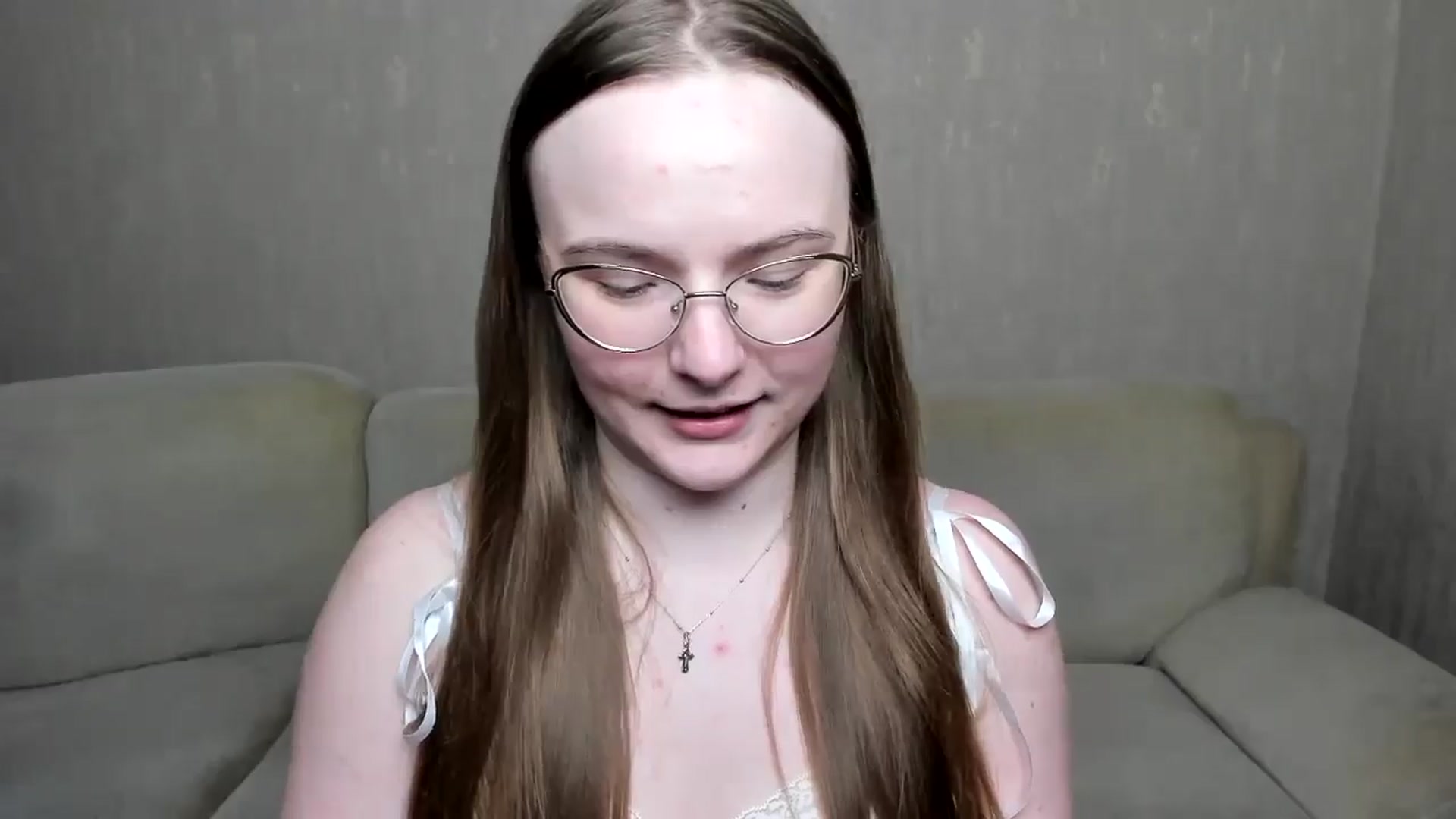 Gallery image thumbnail from Shy_Melany's myfreecams stream on, 12/24/2024, 21:10 image 17 of 20