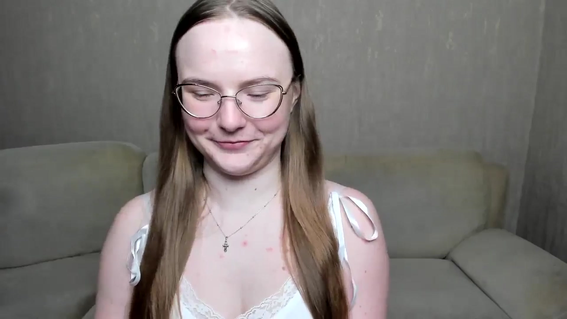 Gallery image thumbnail from Shy_Melany's myfreecams stream on, 12/24/2024, 21:10 image 3 of 20