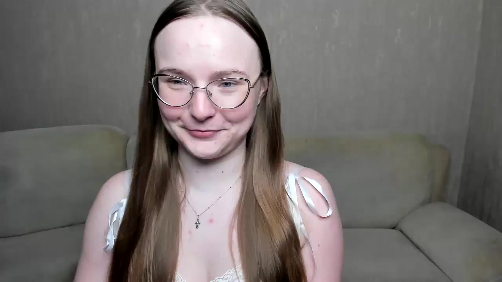 Gallery image thumbnail from Shy_Melany's myfreecams stream on, 12/24/2024, 21:10 image 11 of 20