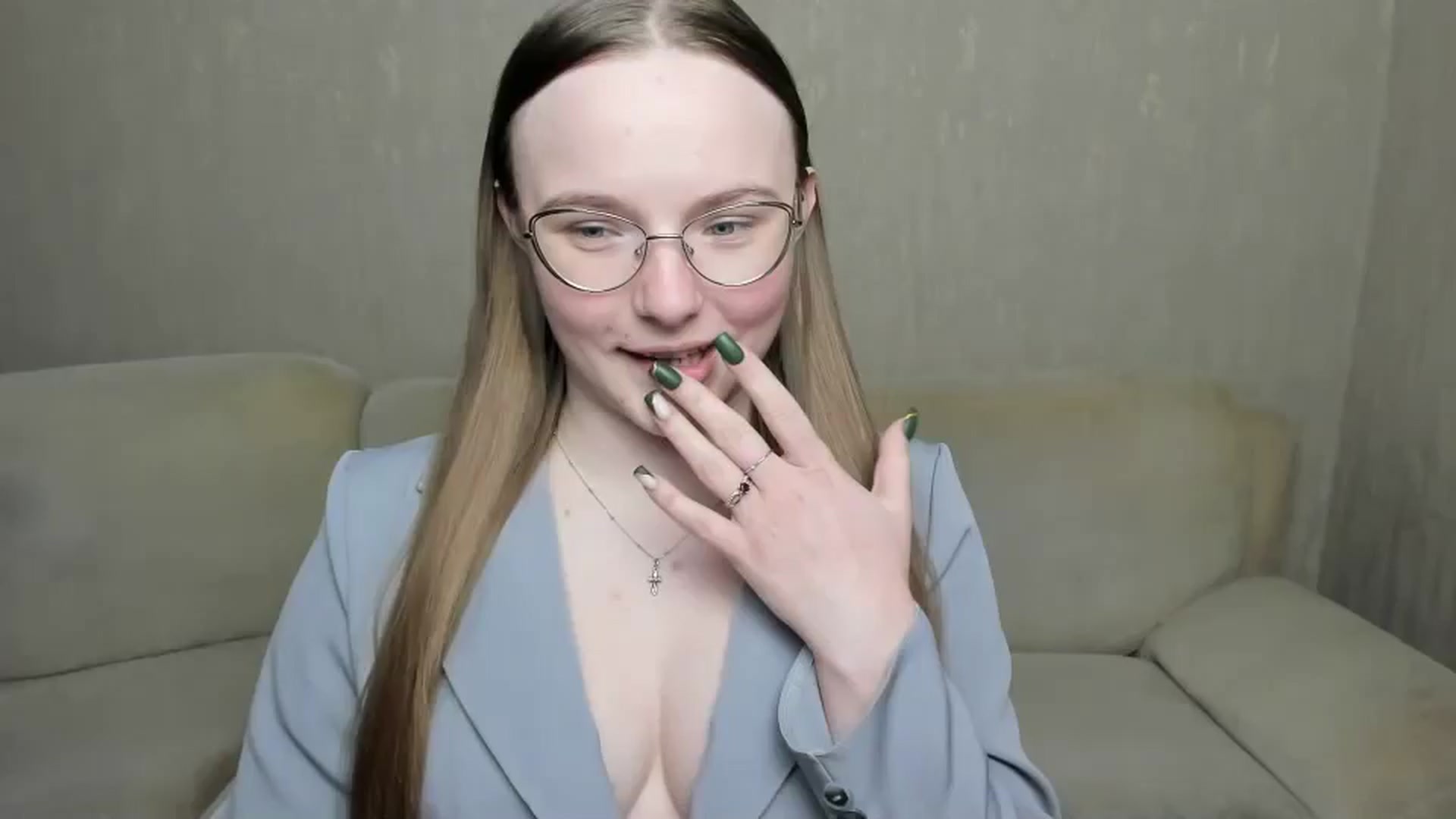 Gallery image thumbnail from Shy_Melany's myfreecams stream on, 12/26/2024, 16:59 image 1 of 20