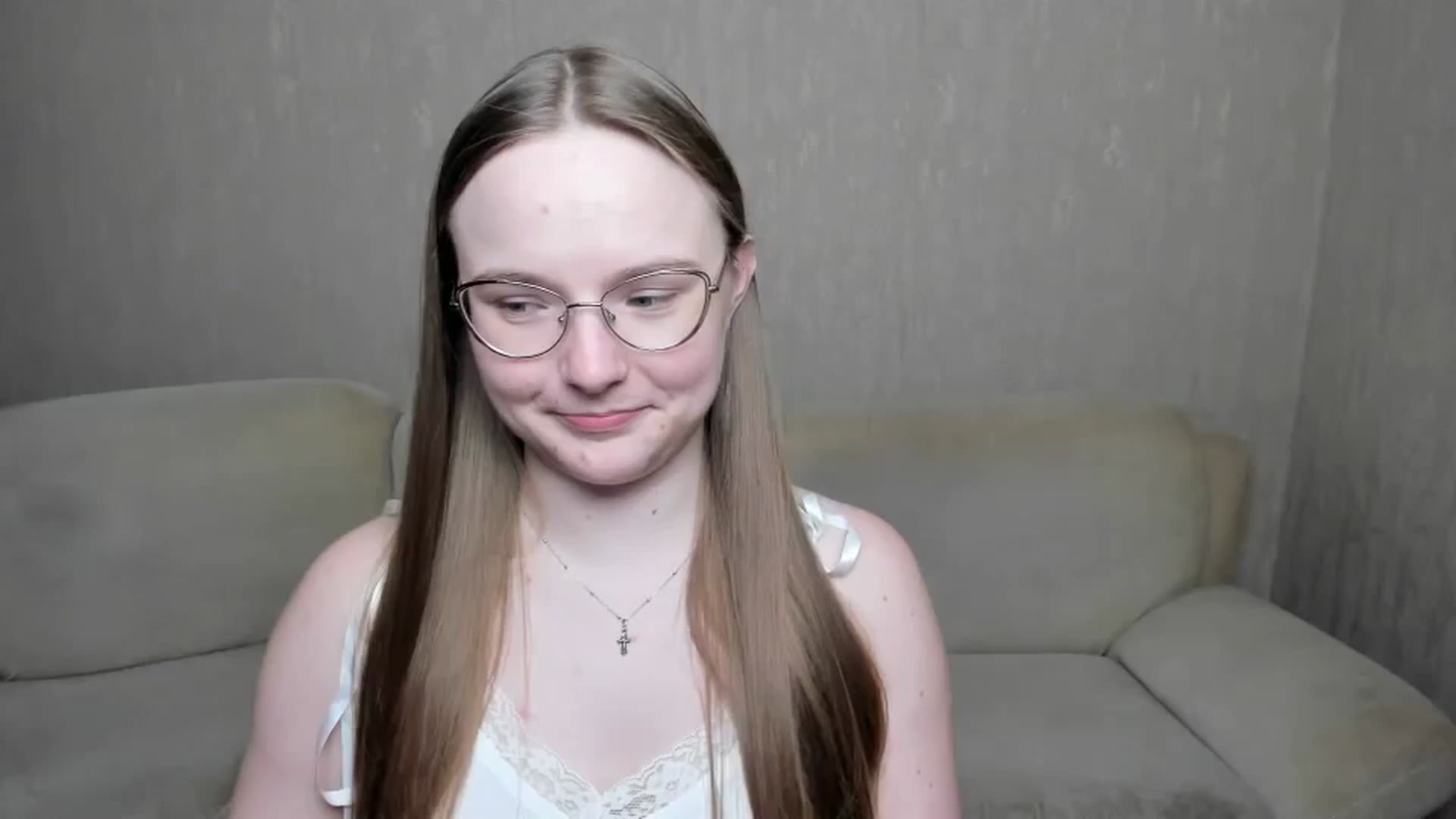 Gallery image thumbnail from Shy_Melany's myfreecams stream on, 12/30/2024, 21:25 image 5 of 20