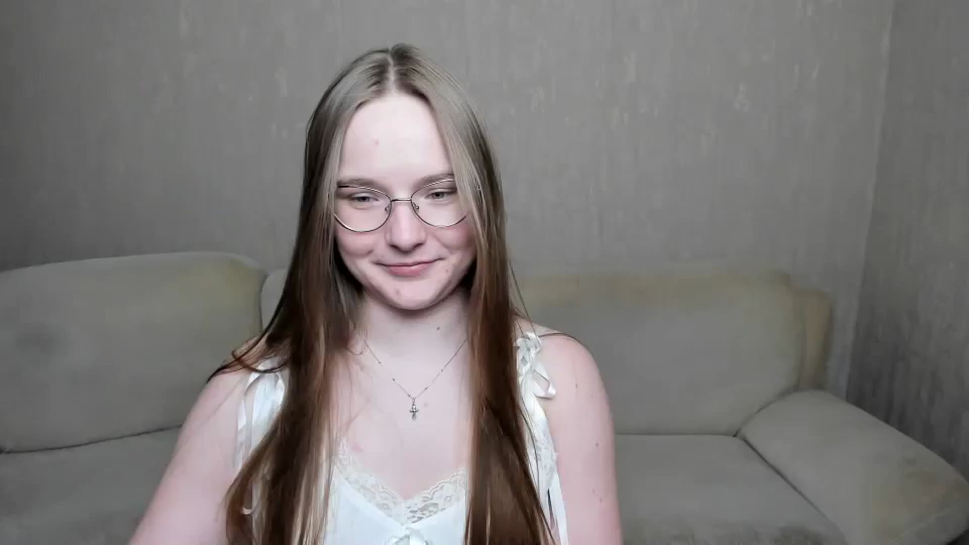 Gallery image thumbnail from Shy_Melany's myfreecams stream on, 12/30/2024, 21:25 image 13 of 20