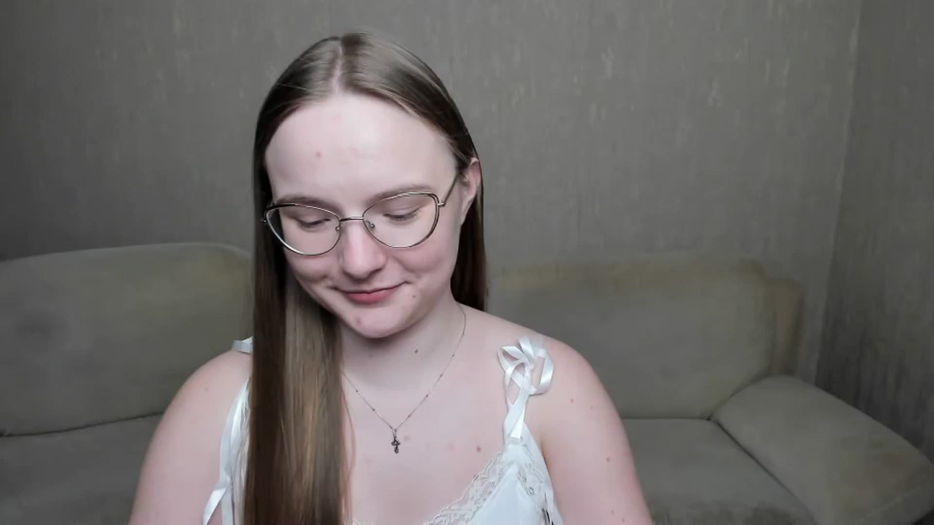 Gallery image thumbnail from Shy_Melany's myfreecams stream on, 12/30/2024, 21:25 image 6 of 20