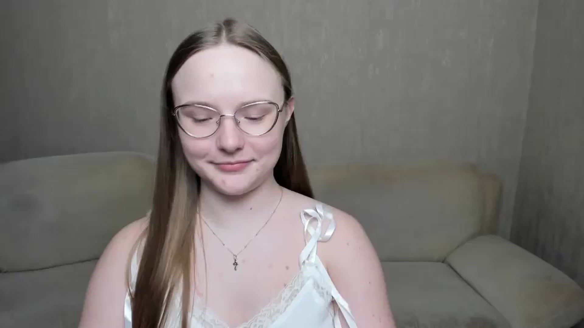 Gallery image thumbnail from Shy_Melany's myfreecams stream on, 12/30/2024, 21:25 image 8 of 20