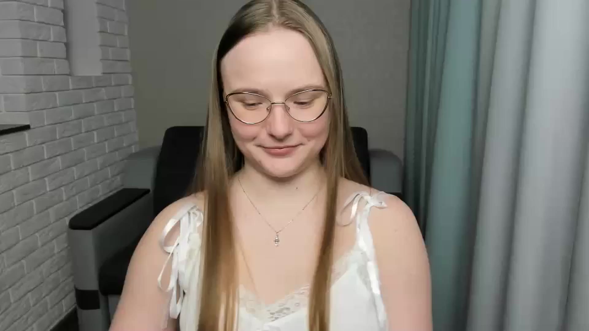 Gallery image thumbnail from Shy_Melany's myfreecams stream on, 01/09/2025, 21:56 image 19 of 20