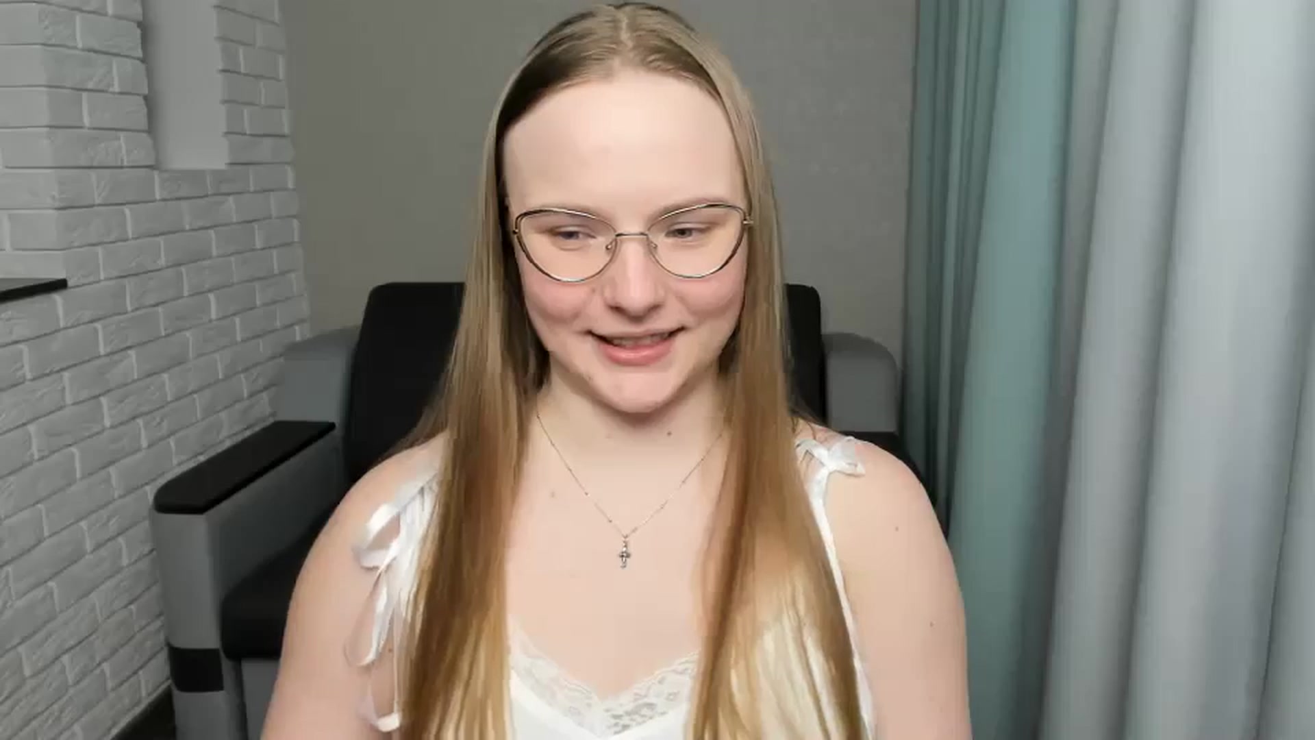 Gallery image thumbnail from Shy_Melany's myfreecams stream on, 01/09/2025, 21:56 image 7 of 20