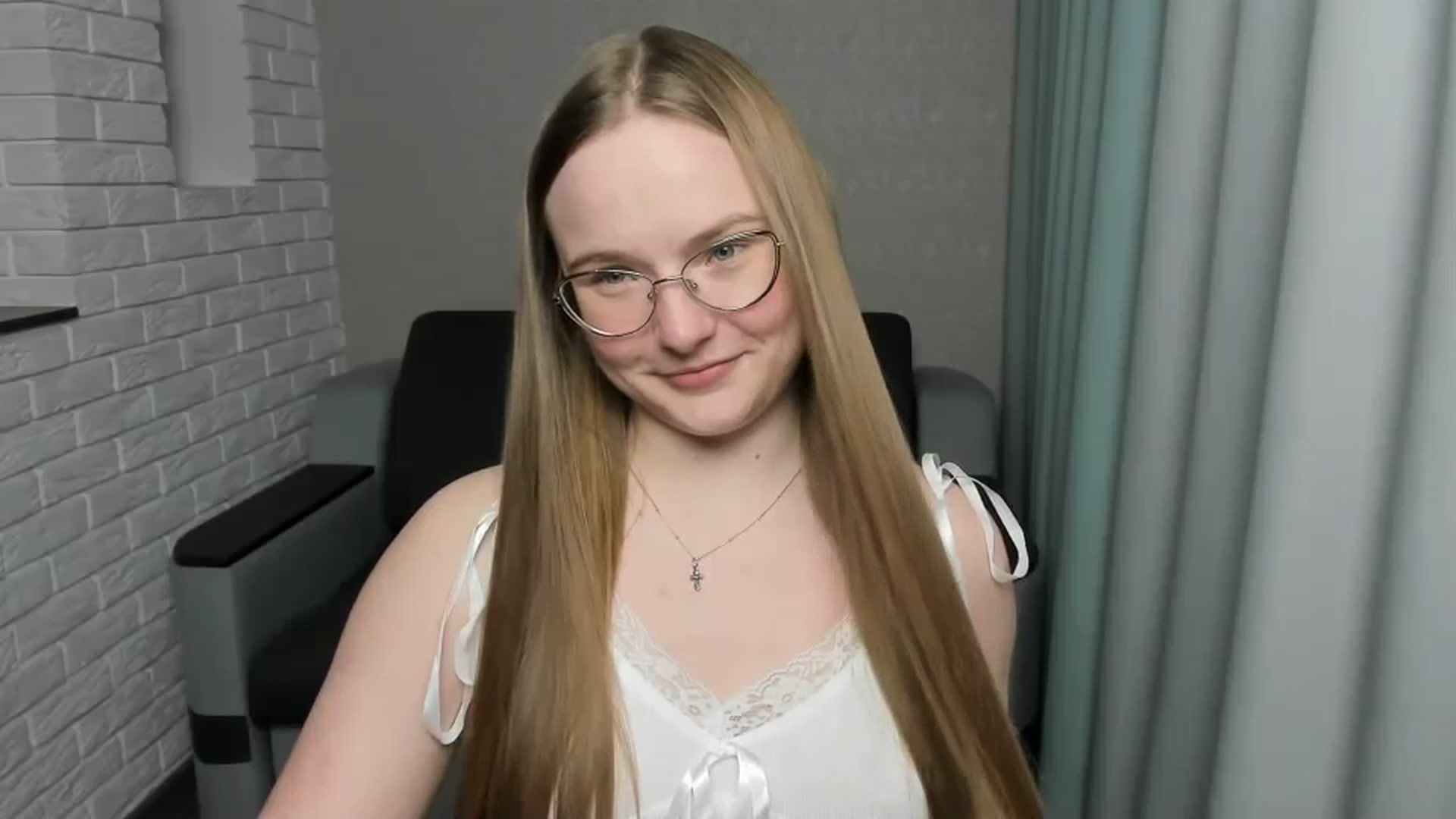Gallery image thumbnail from Shy_Melany's myfreecams stream on, 01/11/2025, 19:48 image 13 of 20