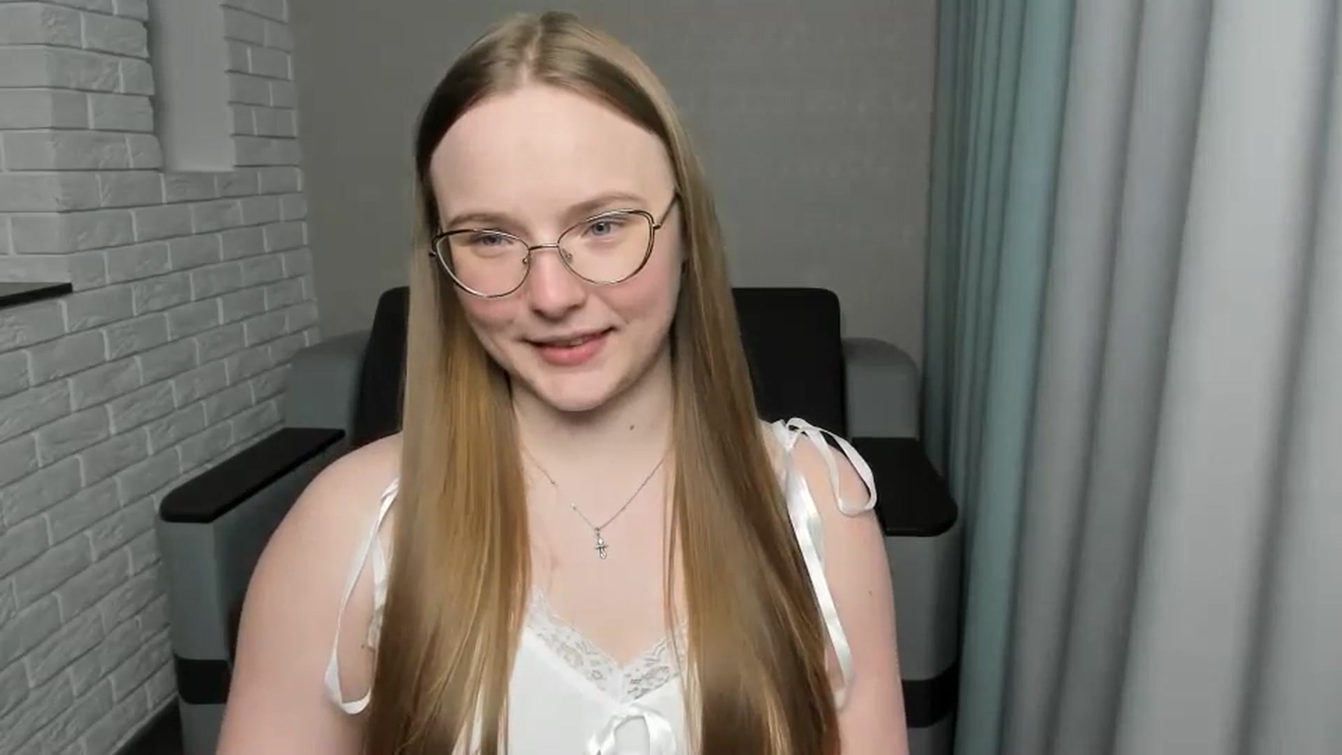 Gallery image thumbnail from Shy_Melany's myfreecams stream on, 01/11/2025, 19:48 image 5 of 20