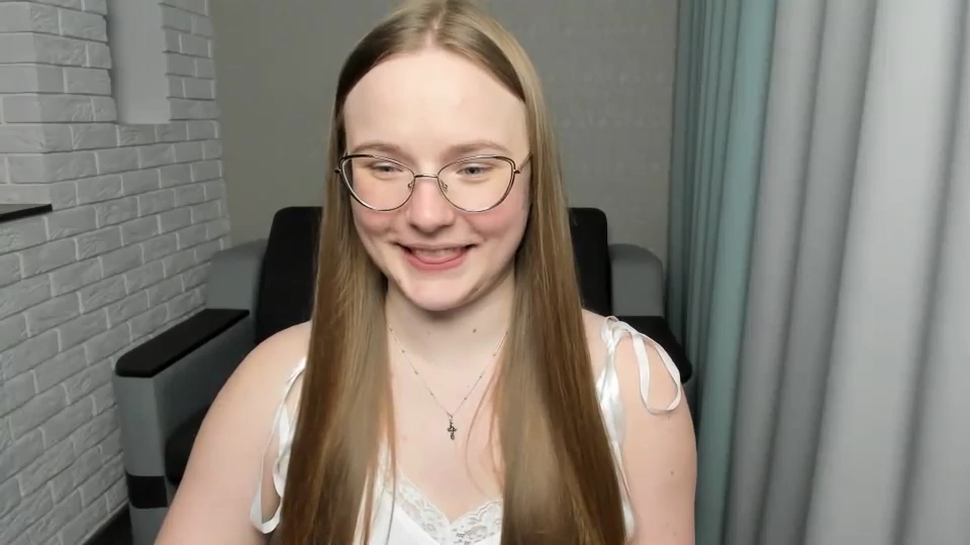 Gallery image thumbnail from Shy_Melany's myfreecams stream on, 01/11/2025, 19:48 image 9 of 20