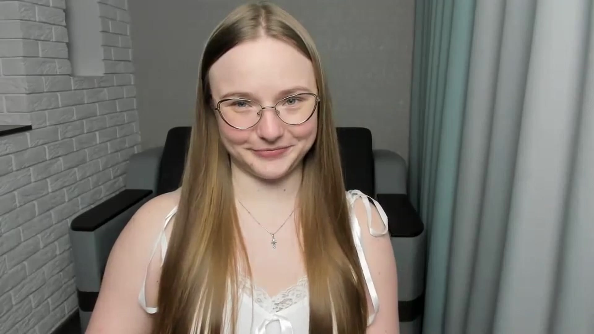 Gallery image thumbnail from Shy_Melany's myfreecams stream on, 01/11/2025, 19:48 image 11 of 20