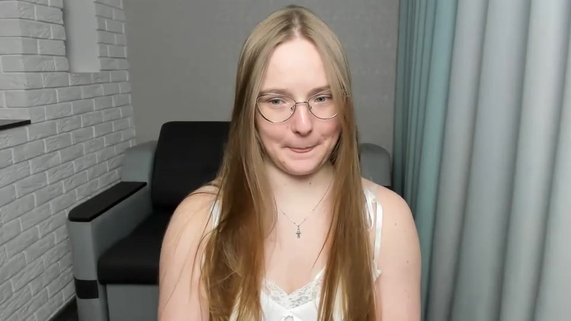 Gallery image thumbnail from Shy_Melany's myfreecams stream on, 01/11/2025, 22:34 image 19 of 20