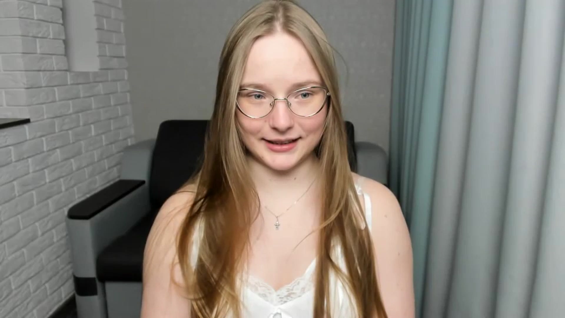 Gallery image thumbnail from Shy_Melany's myfreecams stream on, 01/11/2025, 22:34 image 18 of 20