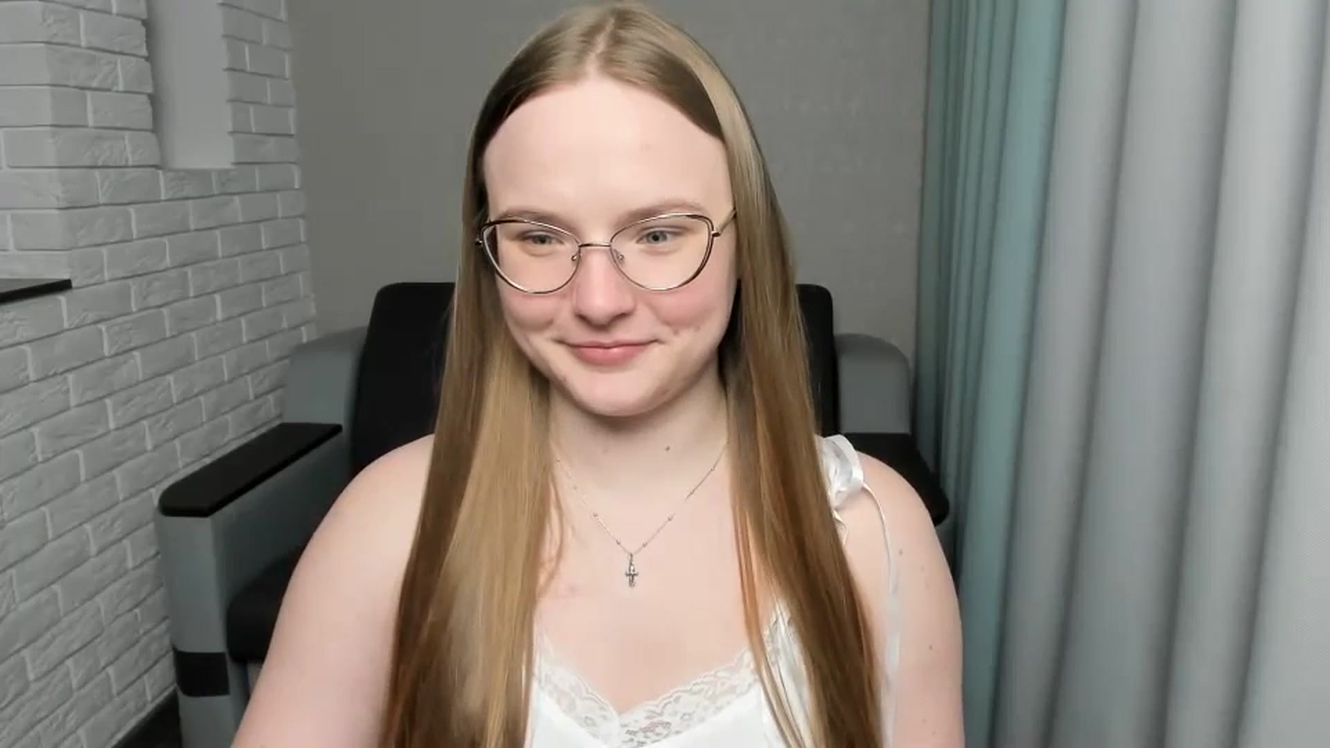 Gallery image thumbnail from Shy_Melany's myfreecams stream on, 01/11/2025, 22:34 image 3 of 20