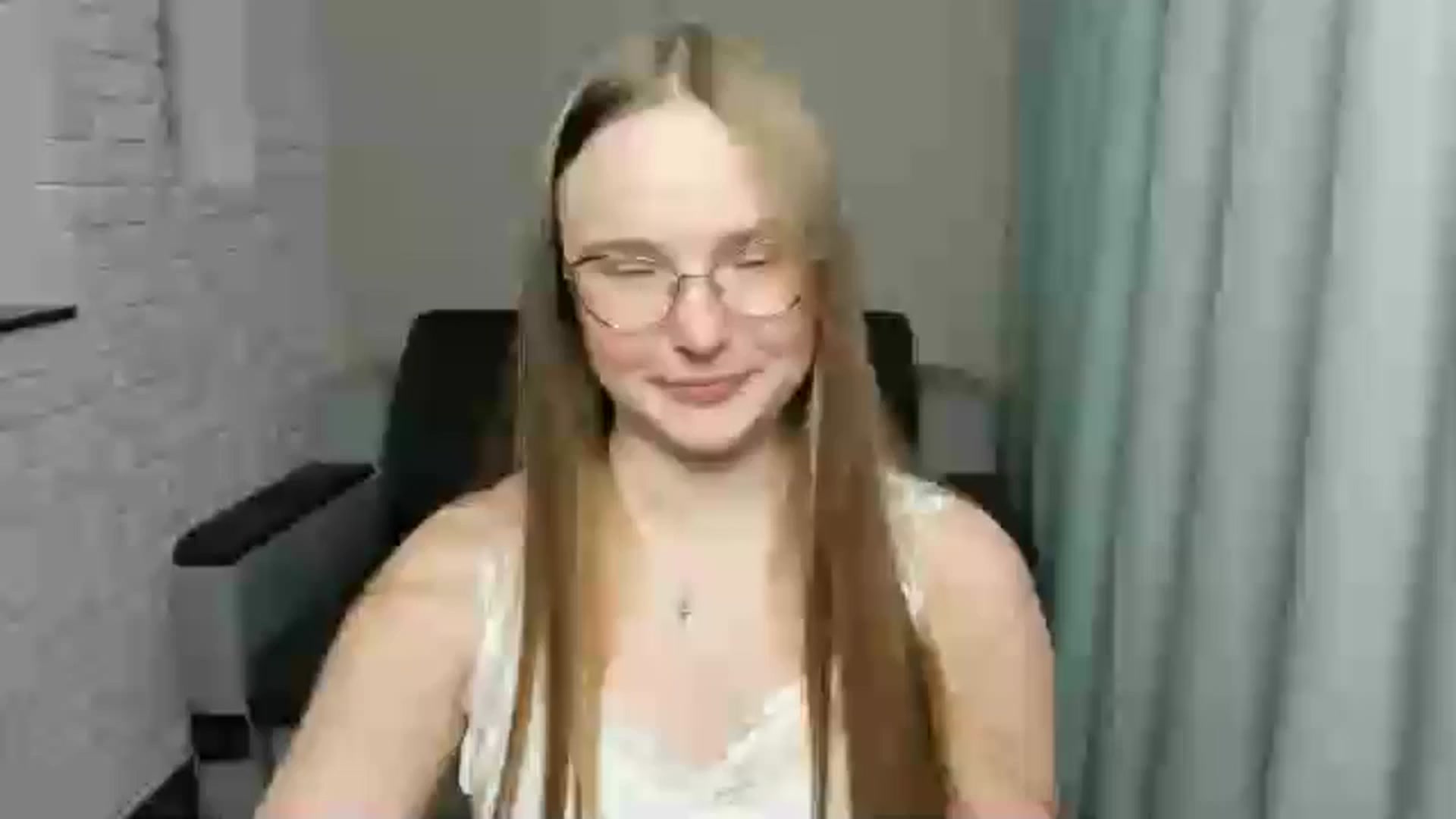 Gallery image thumbnail from Shy_Melany's myfreecams stream on, 01/11/2025, 23:48 image 6 of 20
