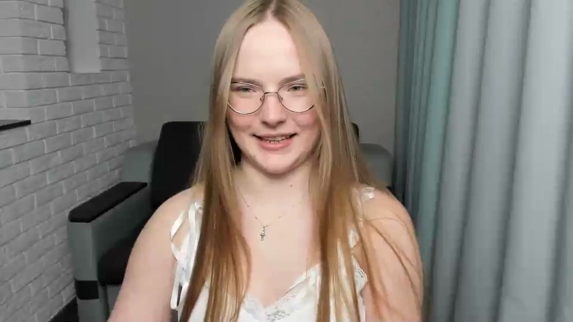 Gallery image thumbnail from Shy_Melany's myfreecams stream on, 01/11/2025, 23:48 image 17 of 20