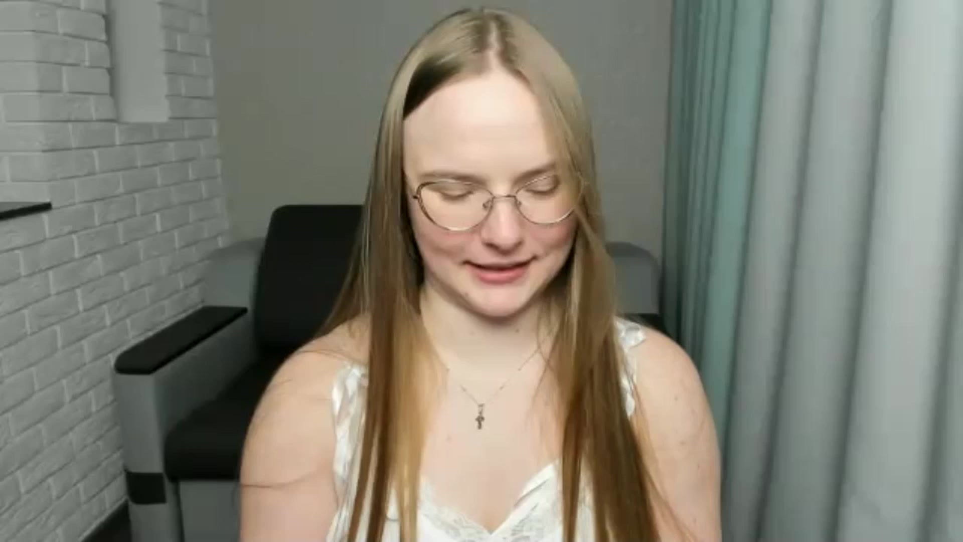 Gallery image thumbnail from Shy_Melany's myfreecams stream on, 01/11/2025, 23:48 image 9 of 20