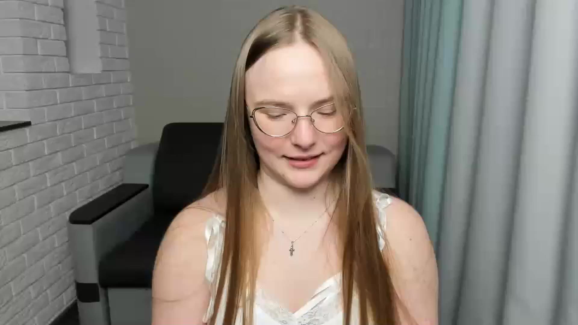 Gallery image thumbnail from Shy_Melany's myfreecams stream on, 01/11/2025, 23:48 image 10 of 20
