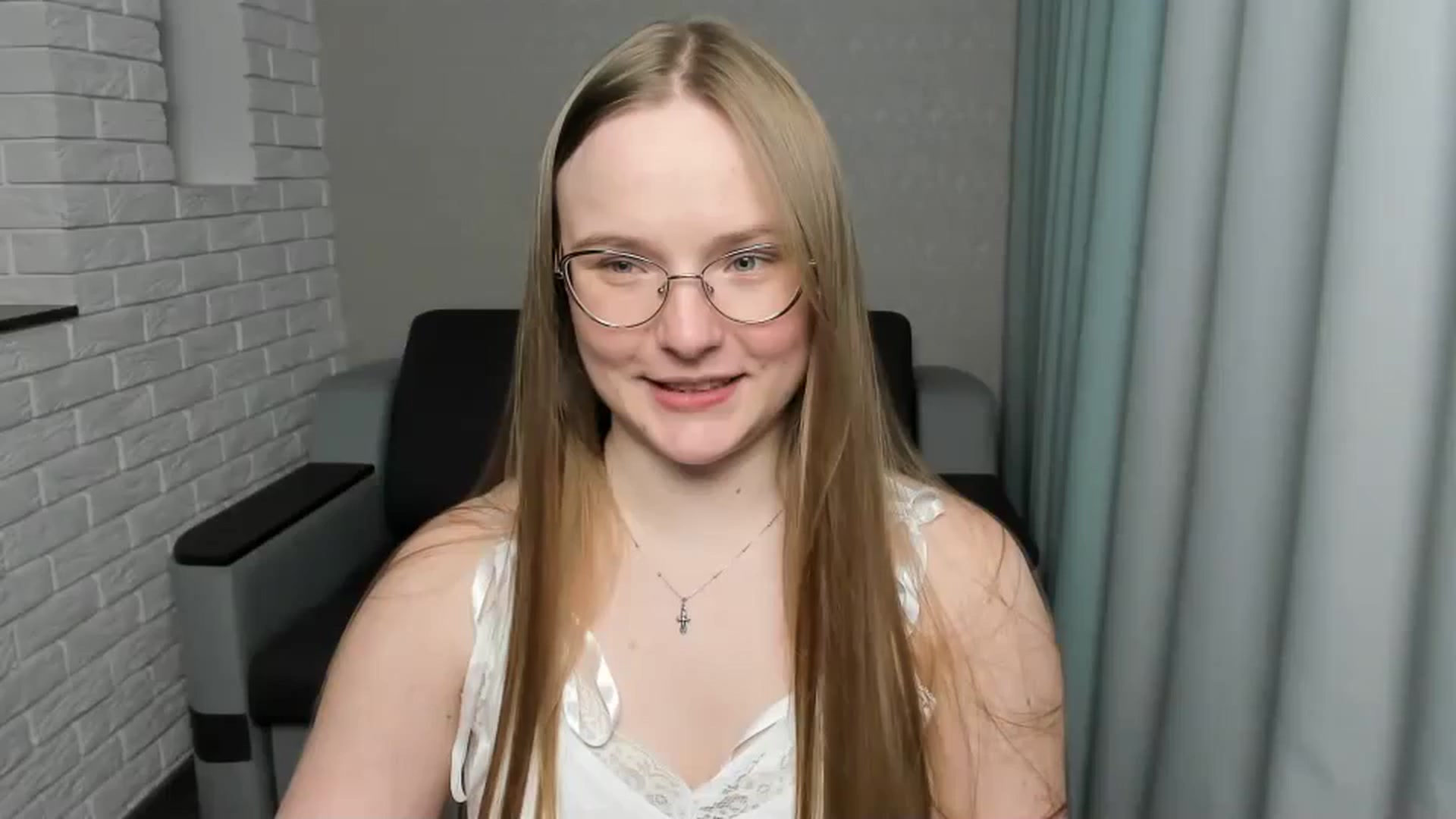 Gallery image thumbnail from Shy_Melany's myfreecams stream on, 01/11/2025, 23:48 image 3 of 20