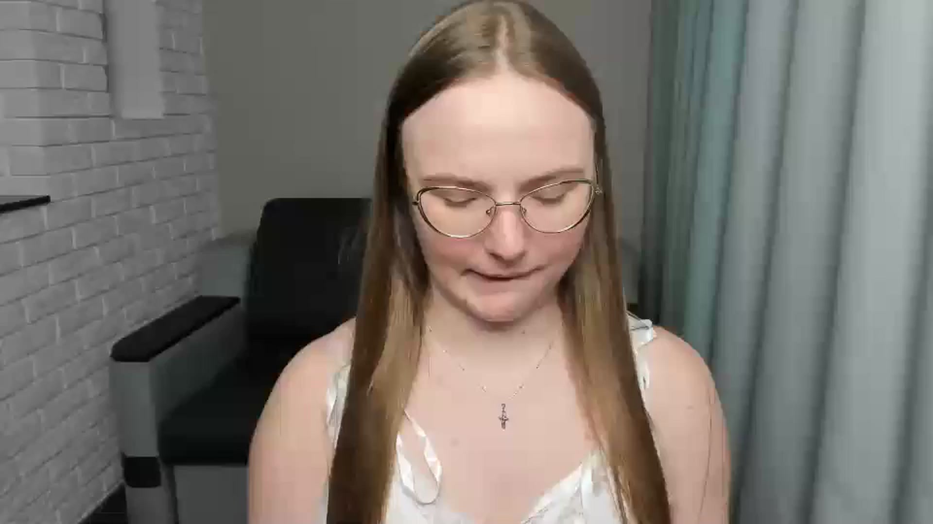 Gallery image thumbnail from Shy_Melany's myfreecams stream on, 01/12/2025, 24:10 image 18 of 20