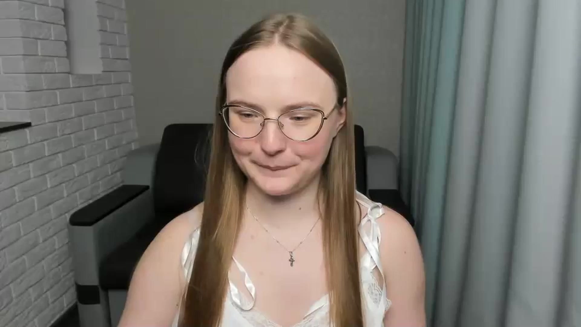 Gallery image thumbnail from Shy_Melany's myfreecams stream on, 01/12/2025, 24:10 image 20 of 20