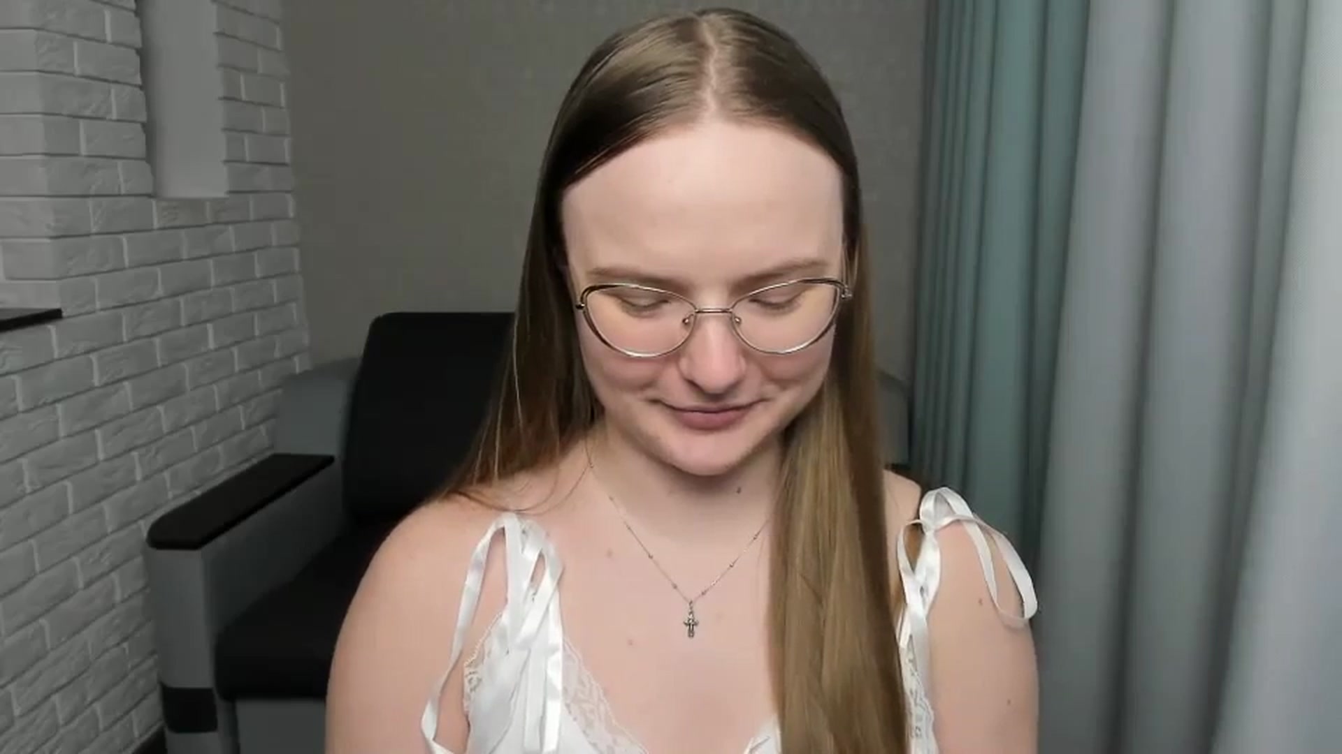 Gallery image thumbnail from Shy_Melany's myfreecams stream on, 01/13/2025, 19:04 image 4 of 20