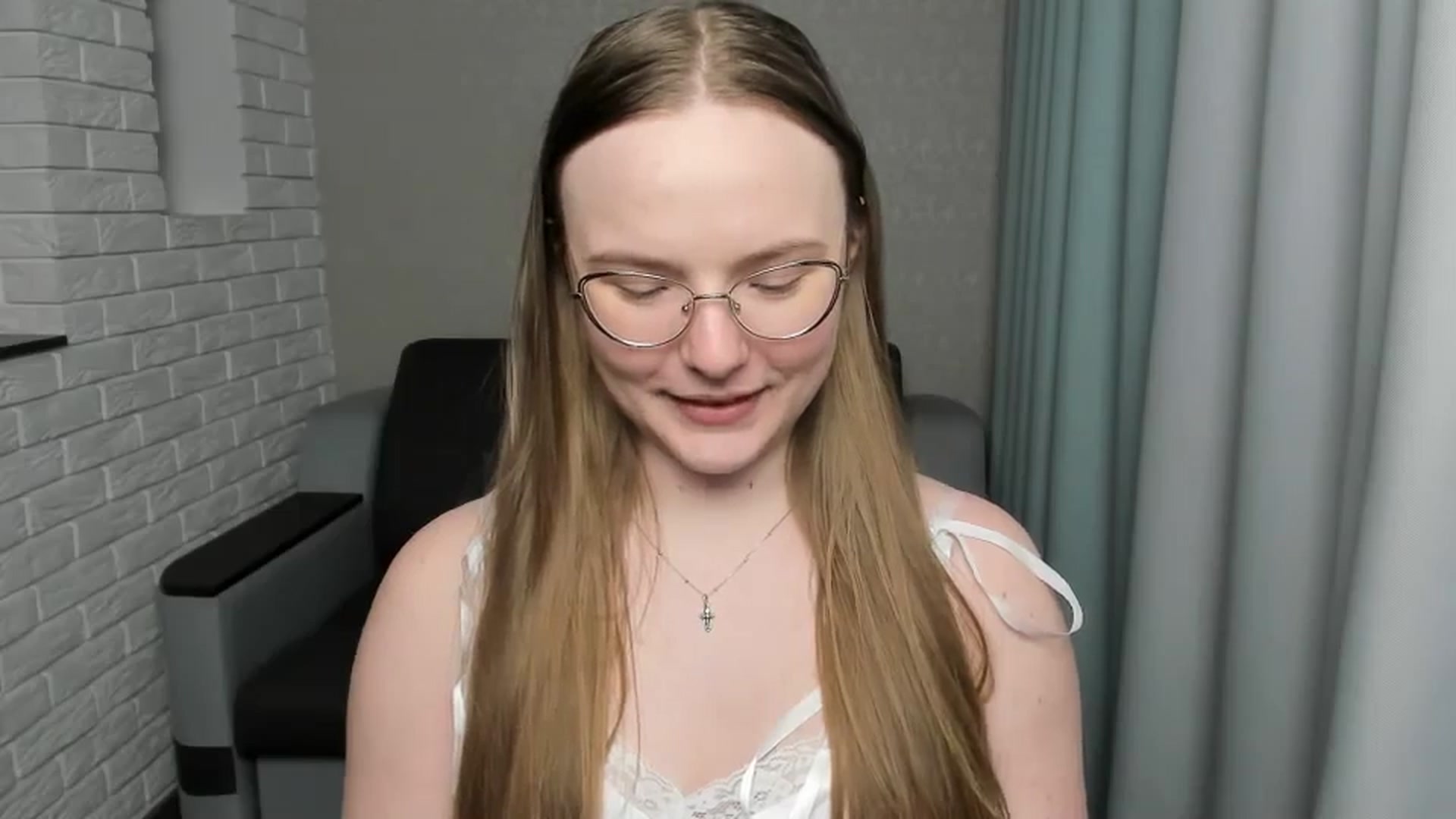 Gallery image thumbnail from Shy_Melany's myfreecams stream on, 01/13/2025, 19:04 image 17 of 20