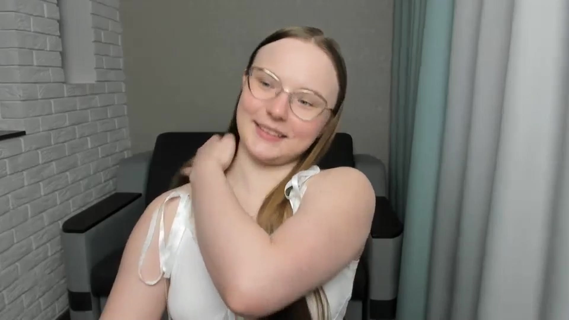 Gallery image thumbnail from Shy_Melany's myfreecams stream on, 01/14/2025, 14:19 image 12 of 20