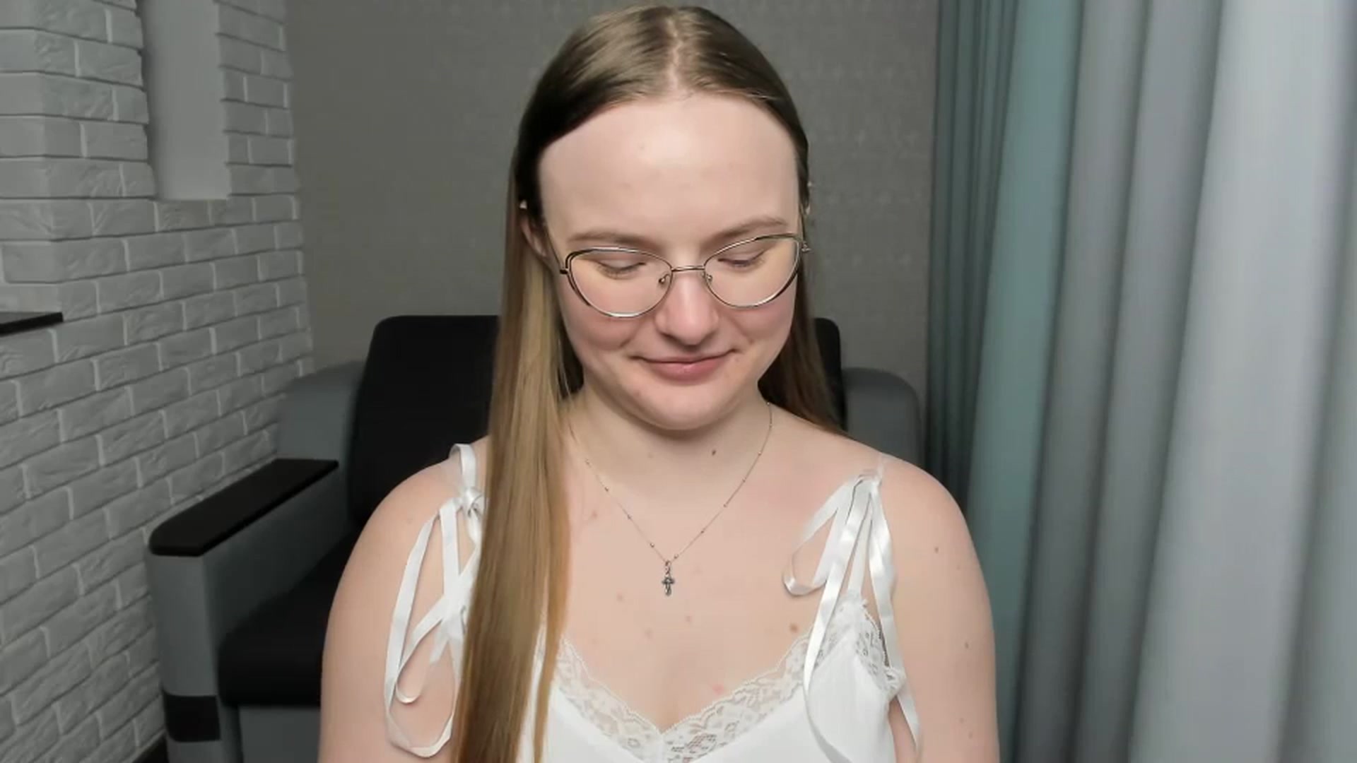Gallery image thumbnail from Shy_Melany's myfreecams stream on, 01/14/2025, 15:24 image 15 of 20