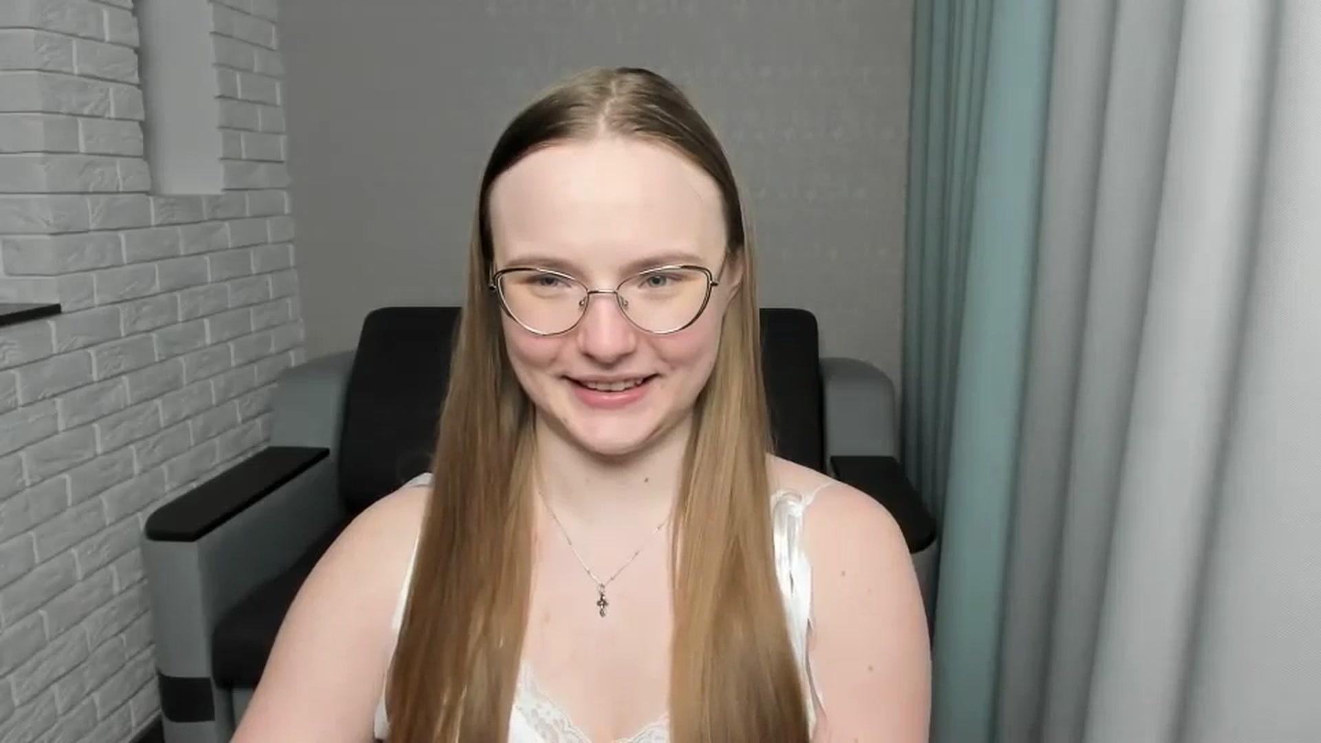 Gallery image thumbnail from Shy_Melany's myfreecams stream on, 01/14/2025, 21:39 image 18 of 20