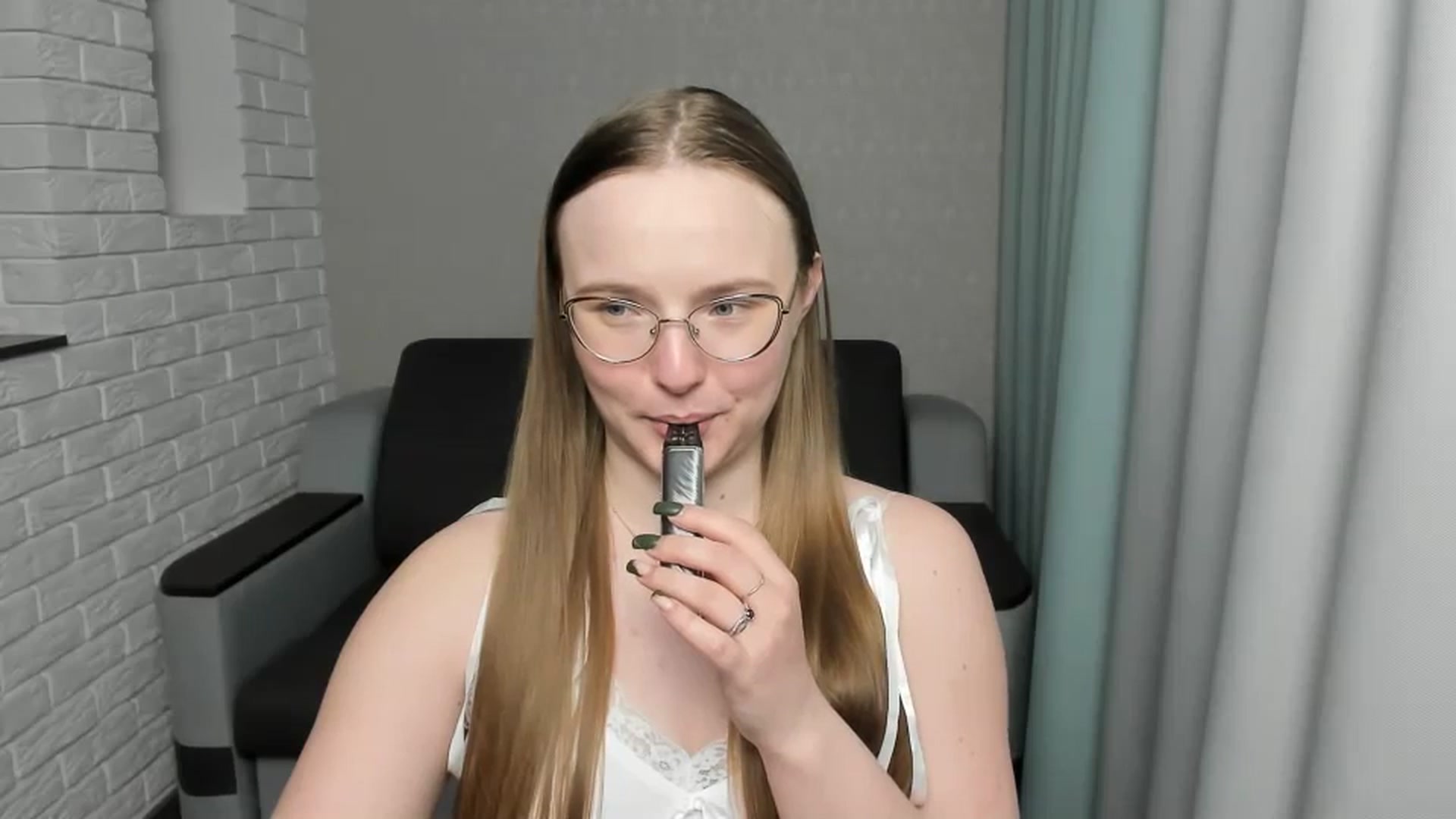Gallery image thumbnail from Shy_Melany's myfreecams stream on, 01/14/2025, 21:39 image 17 of 20