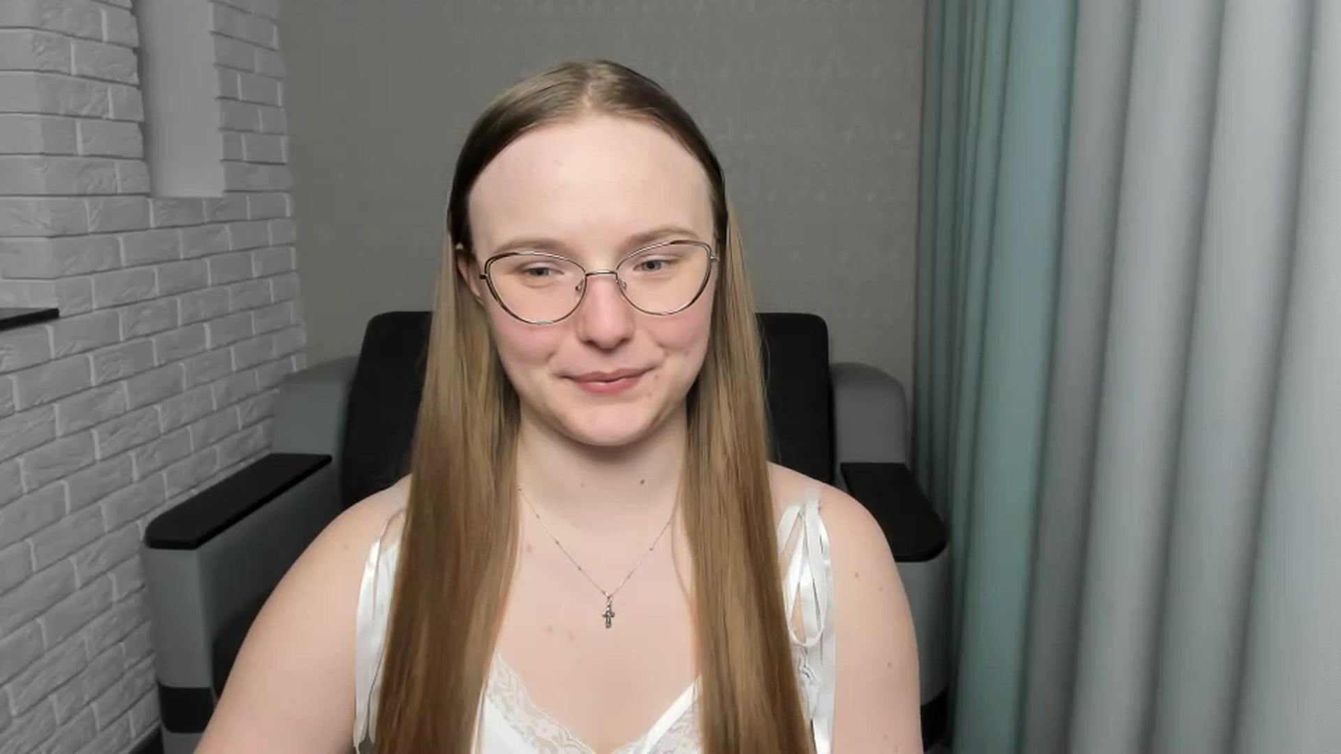 Gallery image thumbnail from Shy_Melany's myfreecams stream on, 01/15/2025, 19:38 image 6 of 20