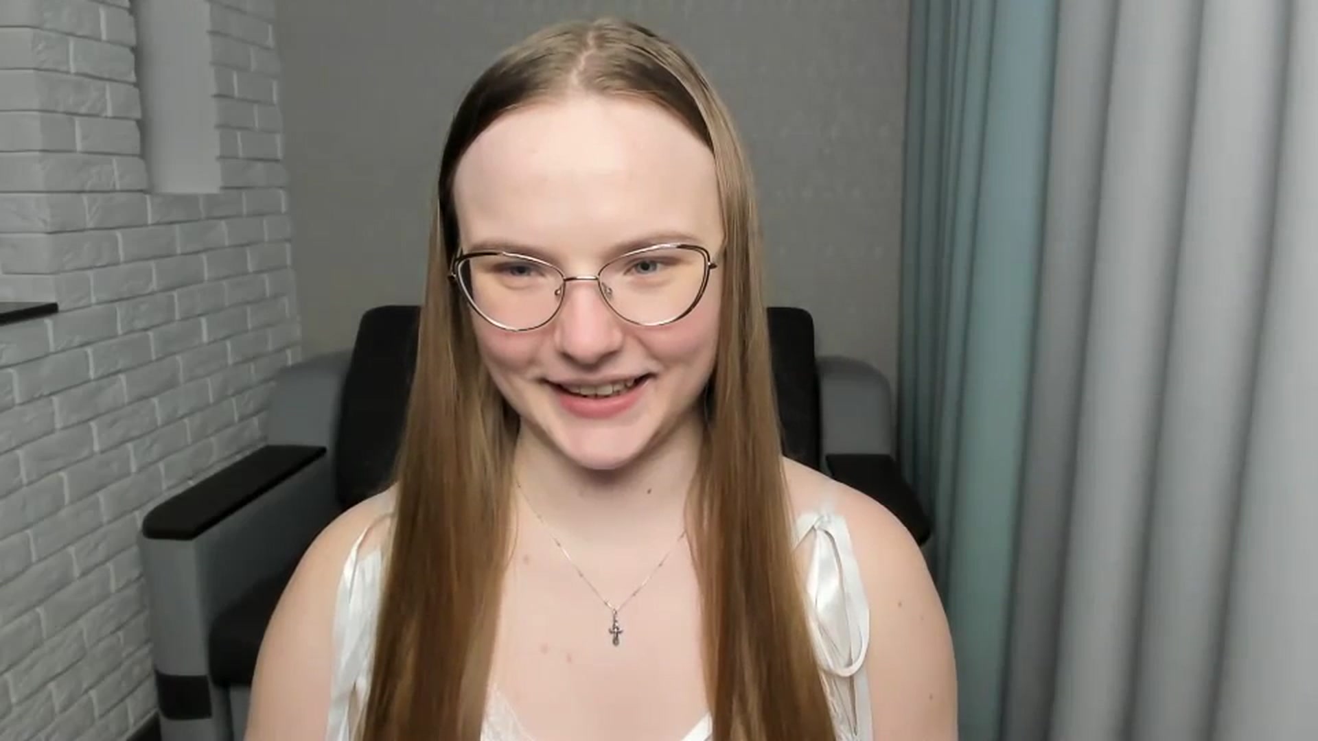 Gallery image thumbnail from Shy_Melany's myfreecams stream on, 01/15/2025, 19:38 image 14 of 20