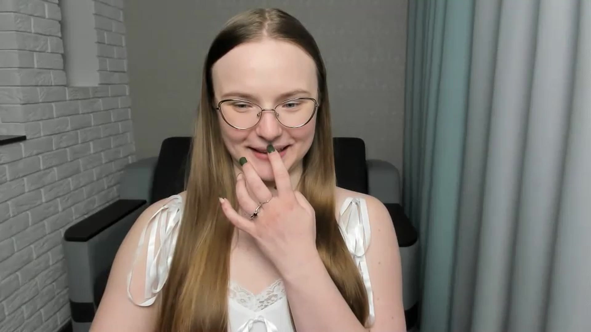 Gallery image thumbnail from Shy_Melany's myfreecams stream on, 01/15/2025, 22:21 image 9 of 20