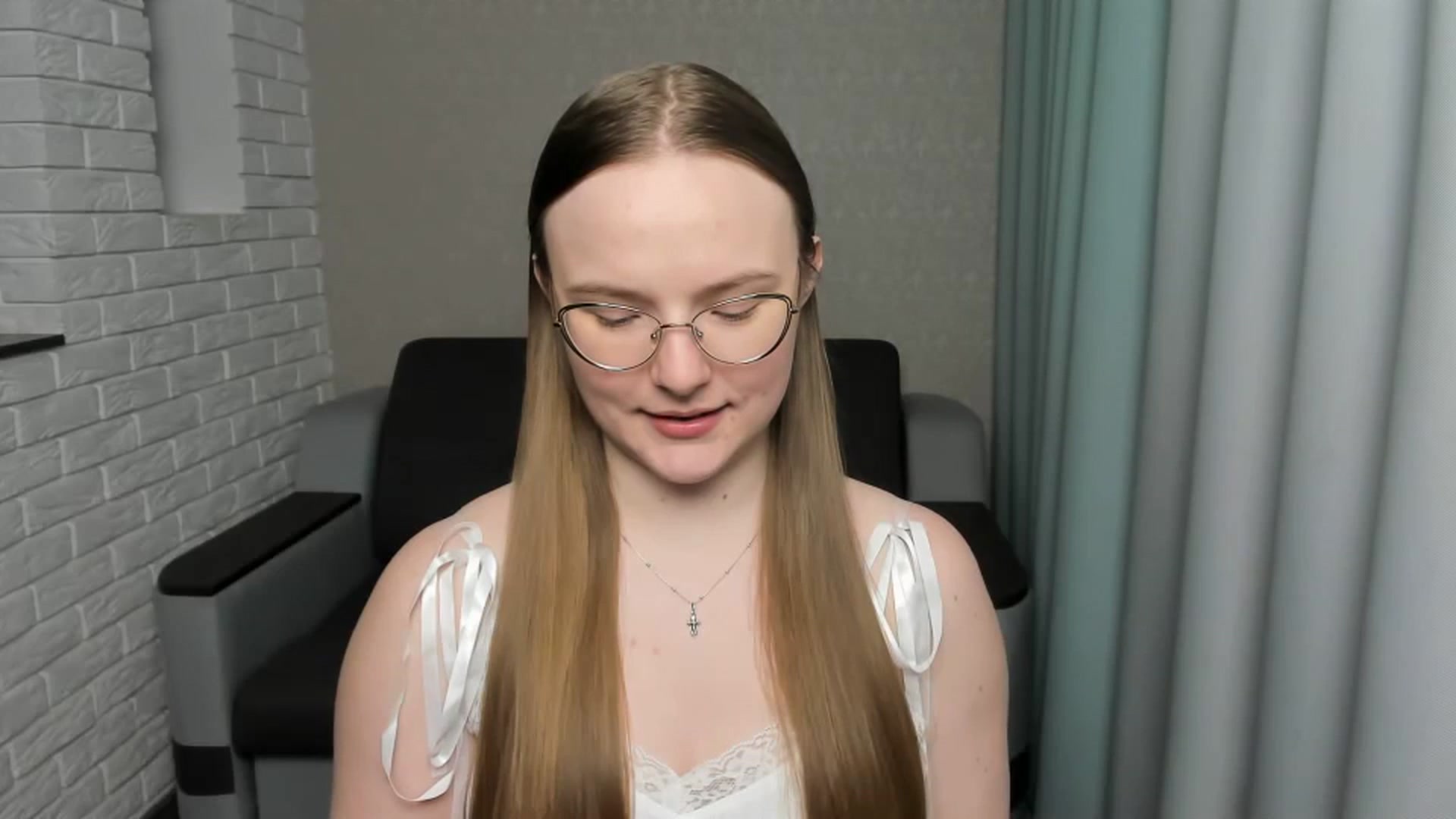 Gallery image thumbnail from Shy_Melany's myfreecams stream on, 01/15/2025, 22:21 image 17 of 20