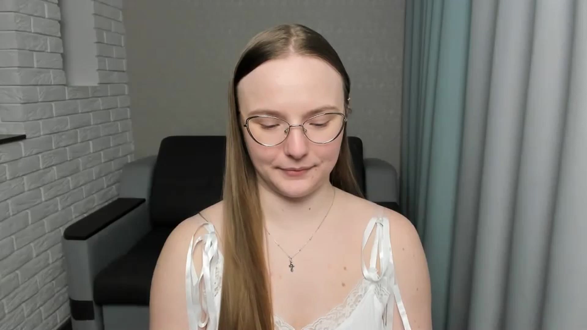 Gallery image thumbnail from Shy_Melany's myfreecams stream on, 01/15/2025, 22:21 image 6 of 20