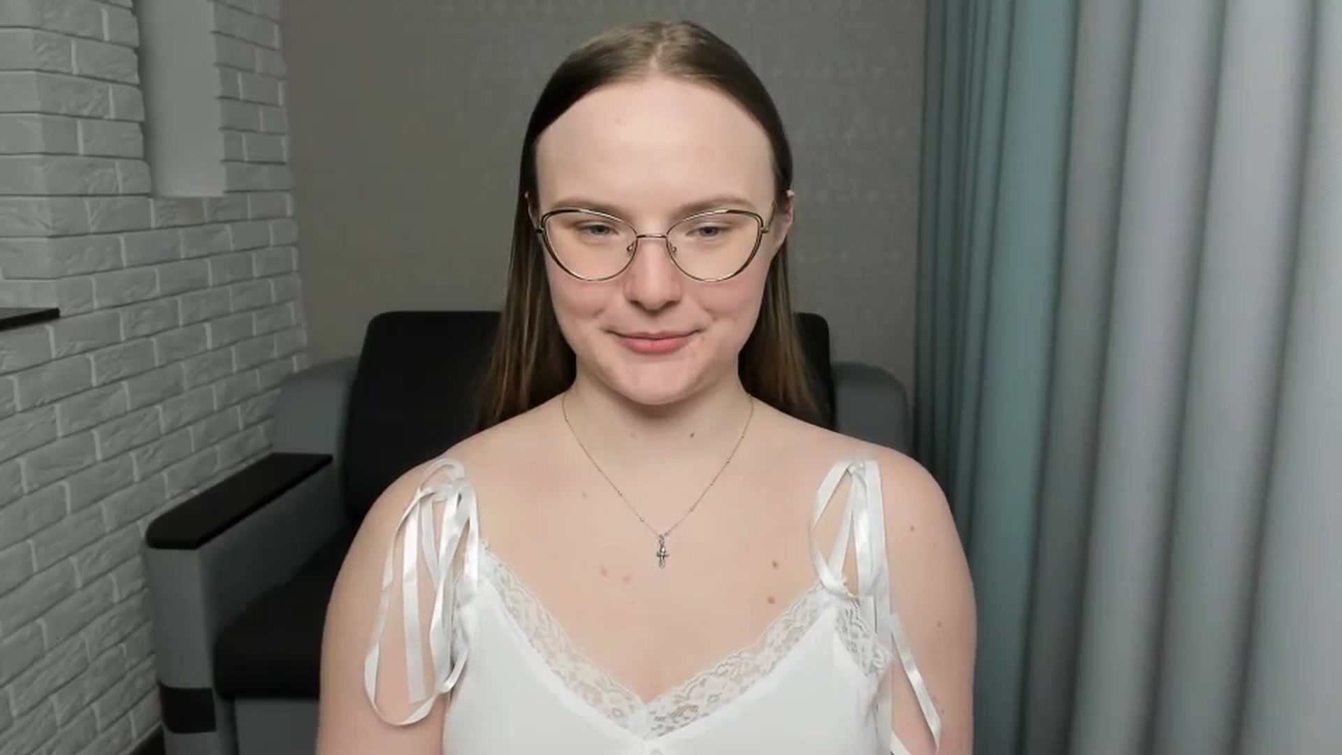Gallery image thumbnail from Shy_Melany's myfreecams stream on, 01/15/2025, 22:21 image 8 of 20