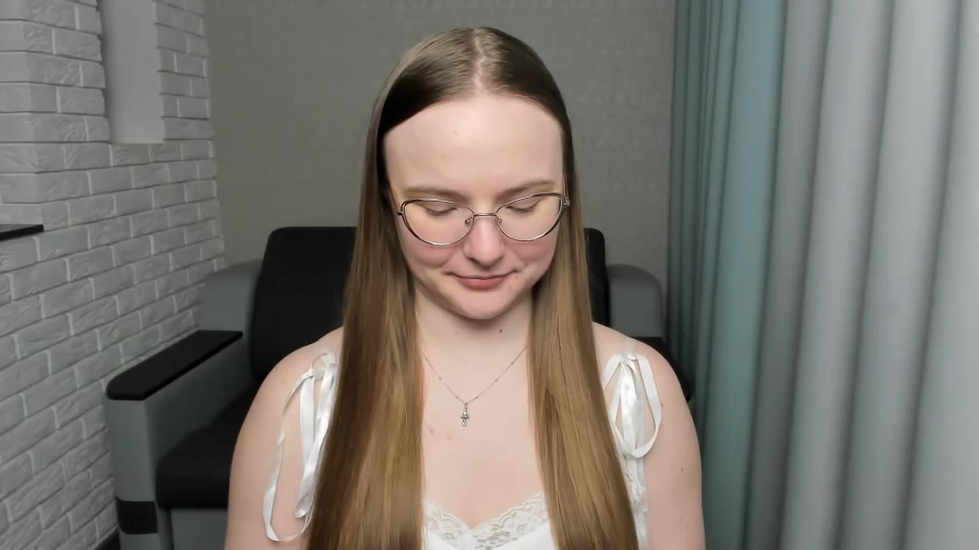 Gallery image thumbnail from Shy_Melany's myfreecams stream on, 01/15/2025, 22:21 image 13 of 20