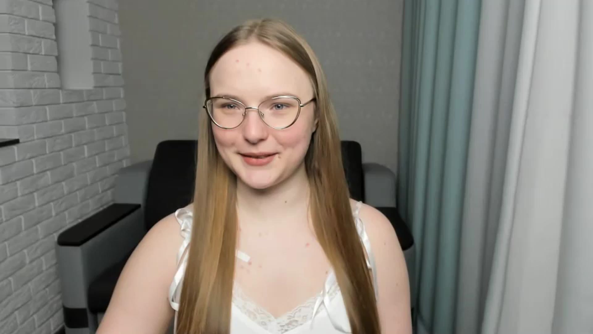 Gallery image thumbnail from Shy_Melany's myfreecams stream on, 01/24/2025, 16:54 image 10 of 20