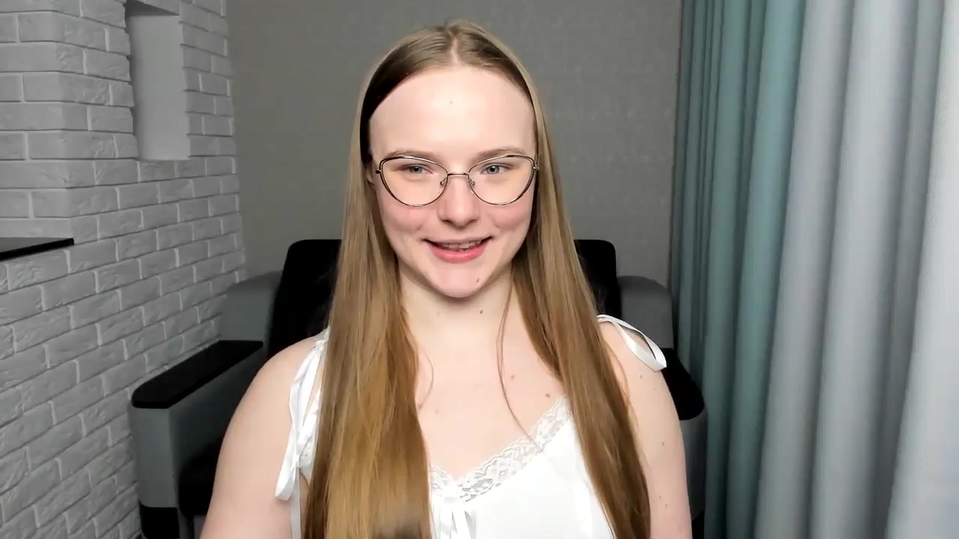 Gallery image thumbnail from Shy_Melany's myfreecams stream on, 01/28/2025, 14:34 image 7 of 20