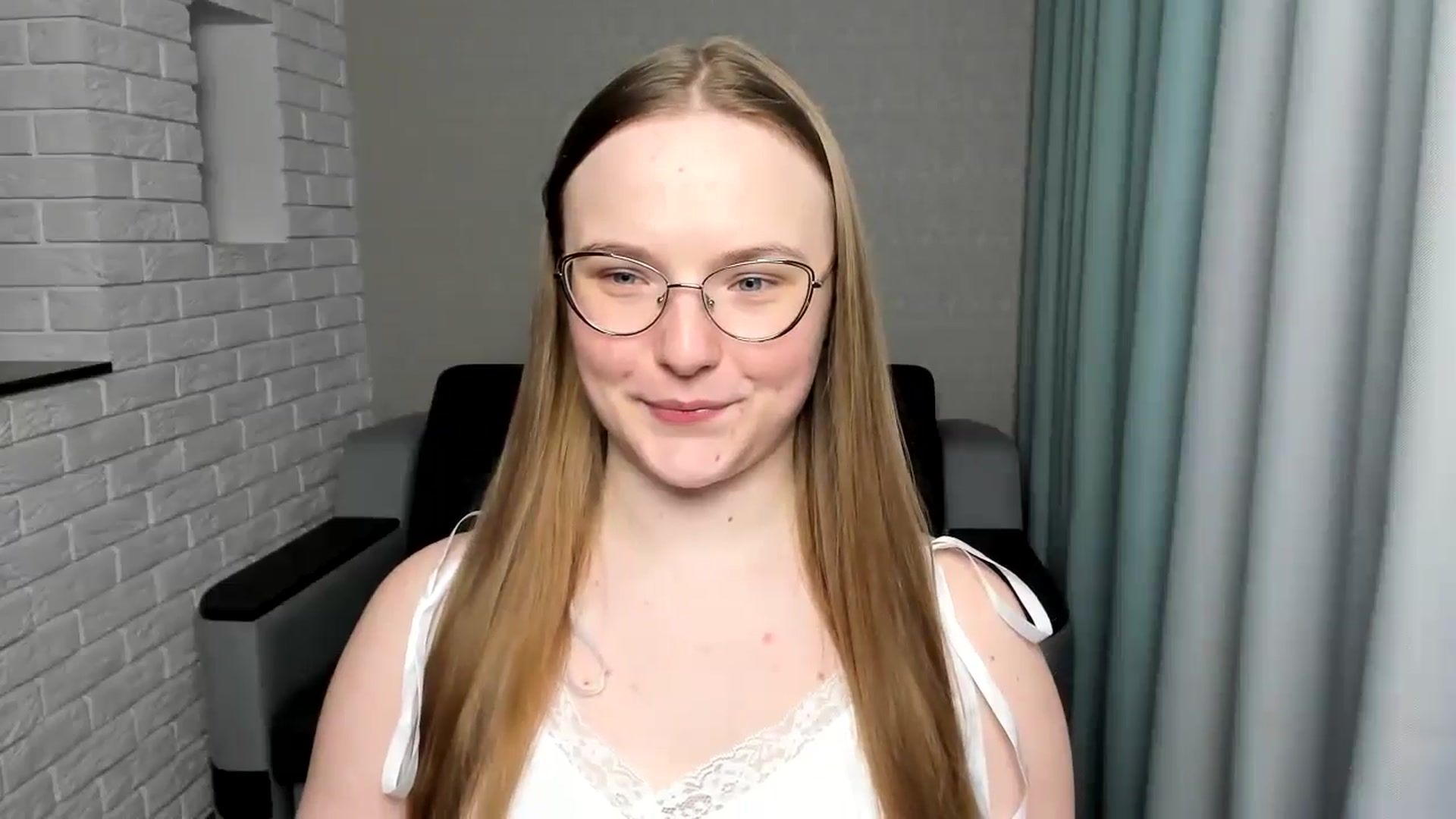 Gallery image thumbnail from Shy_Melany's myfreecams stream on, 01/28/2025, 14:34 image 3 of 20