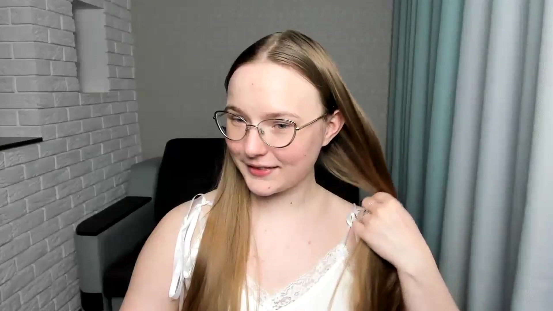 Gallery image thumbnail from Shy_Melany's myfreecams stream on, 01/28/2025, 14:34 image 5 of 20